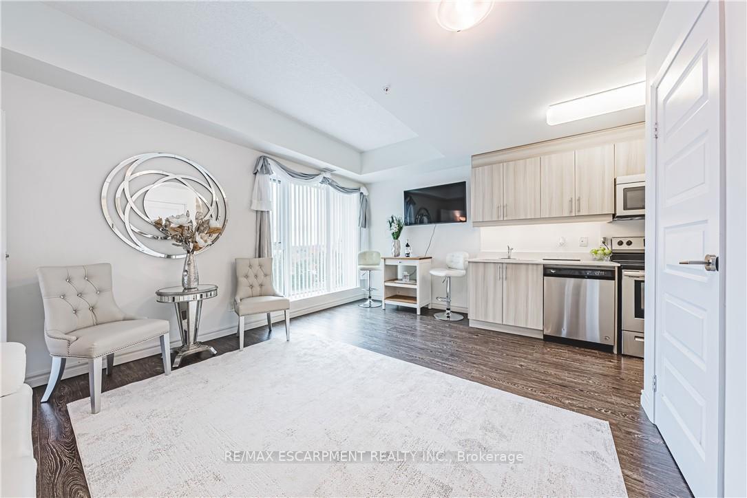 Photo 9 of Unit 1108, 158 King Street N, Waterloo, Beechwood/University — HOMEH