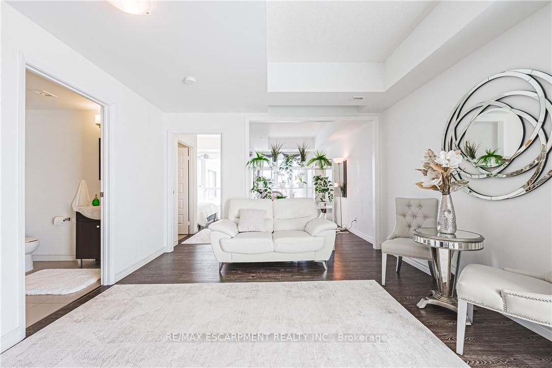 Photo 10 of Unit 1108, 158 King Street N, Waterloo, Beechwood/University — HOMEH