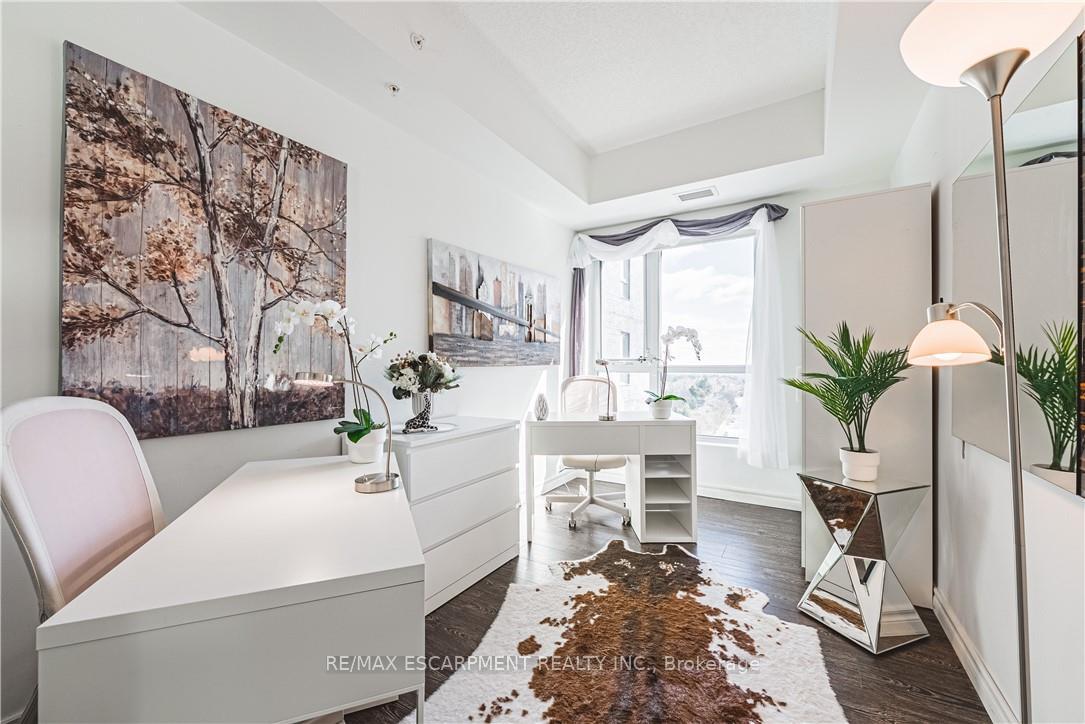 Photo 11 of Unit 1108, 158 King Street N, Waterloo, Beechwood/University — HOMEH