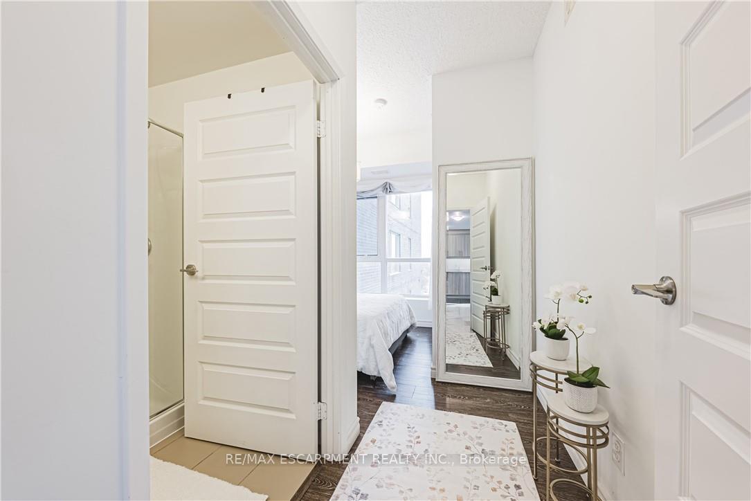 Photo 24 of Unit 1108, 158 King Street N, Waterloo, Beechwood/University — HOMEH