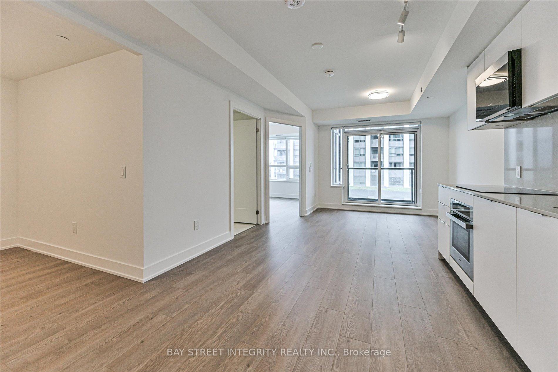 Photo 4 of Unit 1511, 8 Cedarland Drive, Markham, Unionville — HOMEH