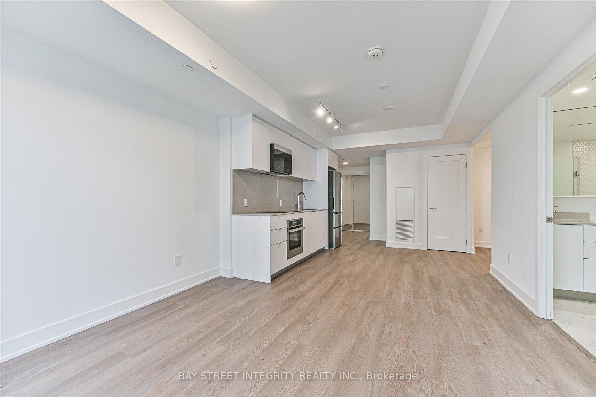 Photo 8 of Unit 1511, 8 Cedarland Drive, Markham, Unionville — HOMEH