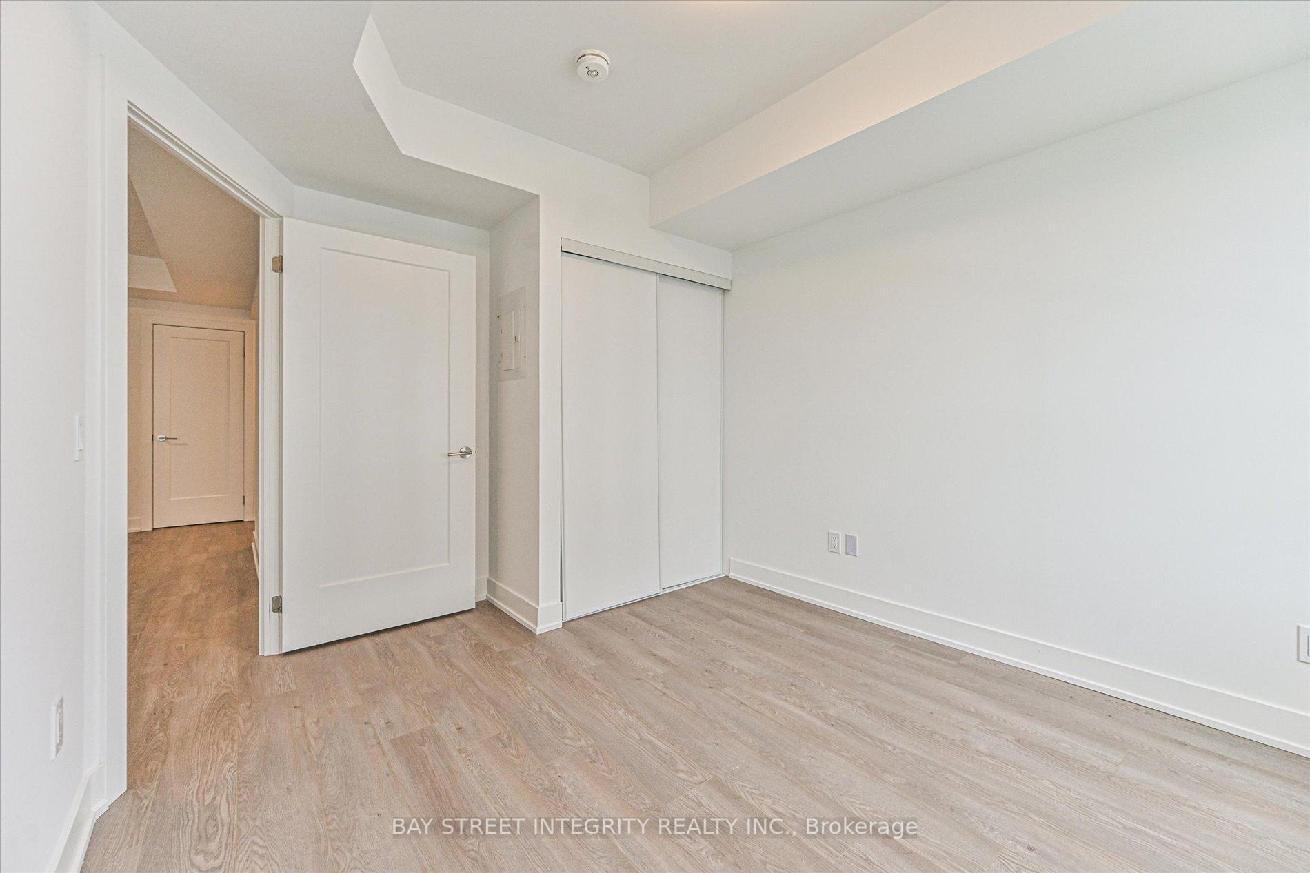 Photo 11 of Unit 1511, 8 Cedarland Drive, Markham, Unionville — HOMEH