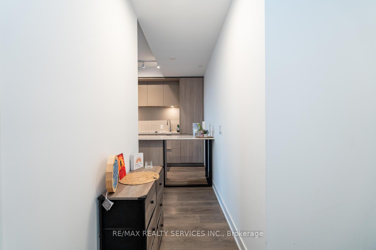 Photo 10 of Unit 912, 130 River Street, Toronto, Regent Park — HOMEH
