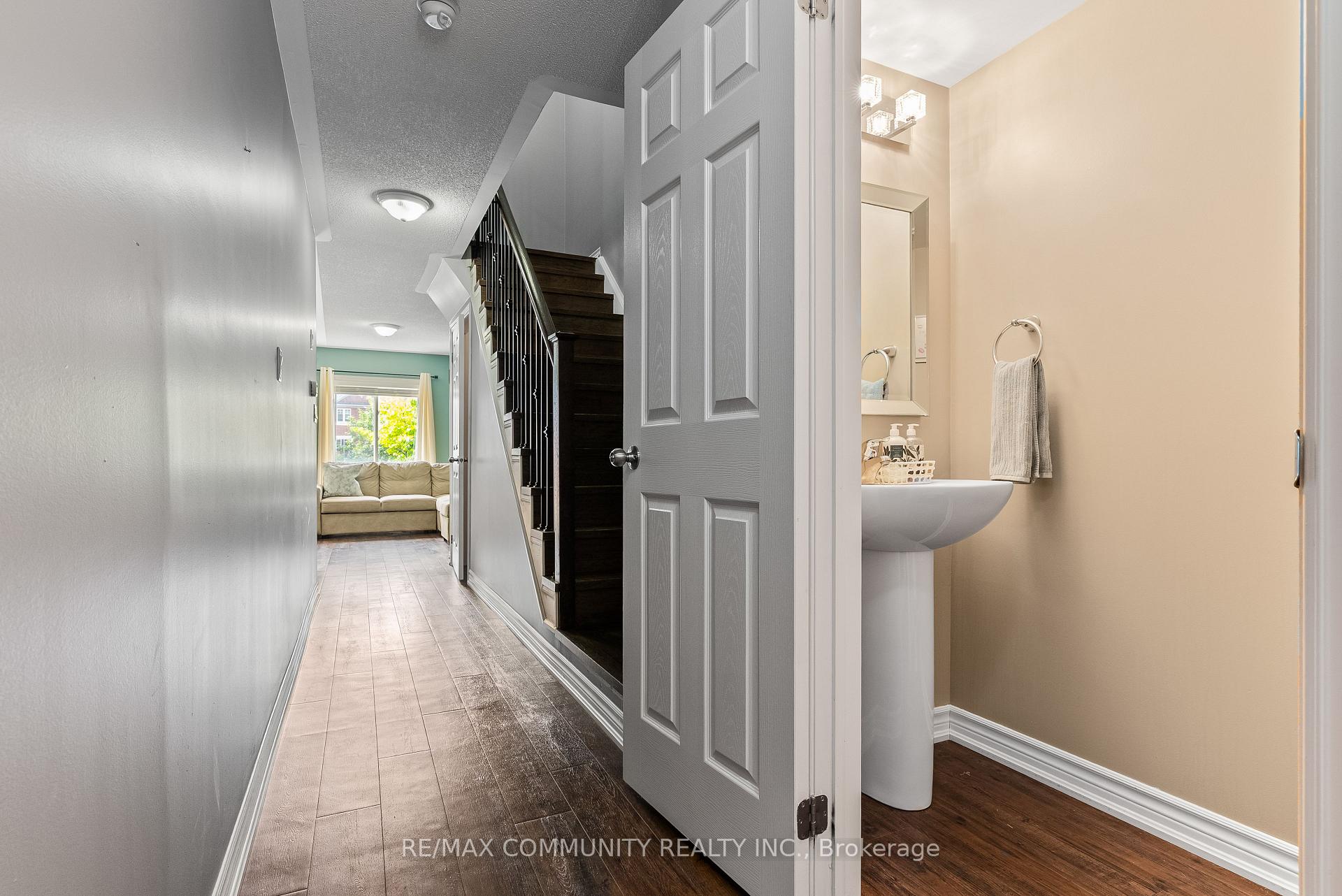 Photo 3 of 6 Ken Bromley Lane, Clarington, Bowmanville — HOMEH