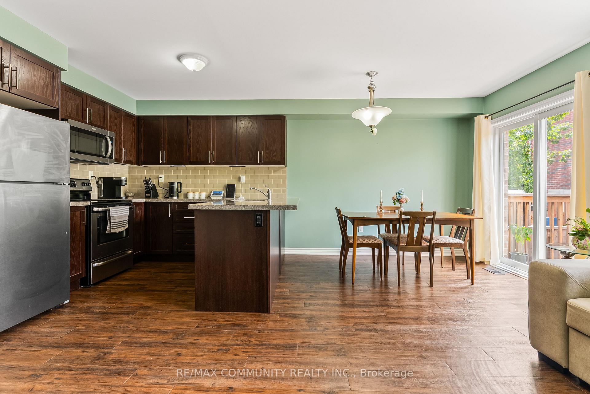Photo 5 of 6 Ken Bromley Lane, Clarington, Bowmanville — HOMEH