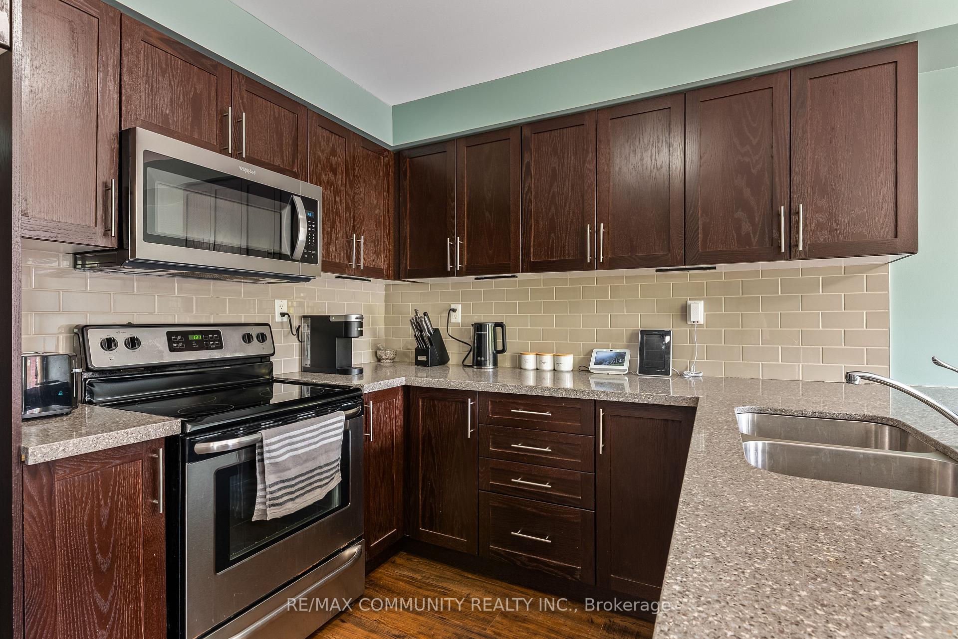 Photo 6 of 6 Ken Bromley Lane, Clarington, Bowmanville — HOMEH
