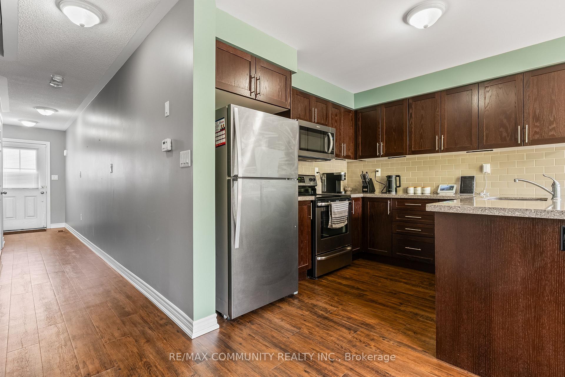 Photo 7 of 6 Ken Bromley Lane, Clarington, Bowmanville — HOMEH
