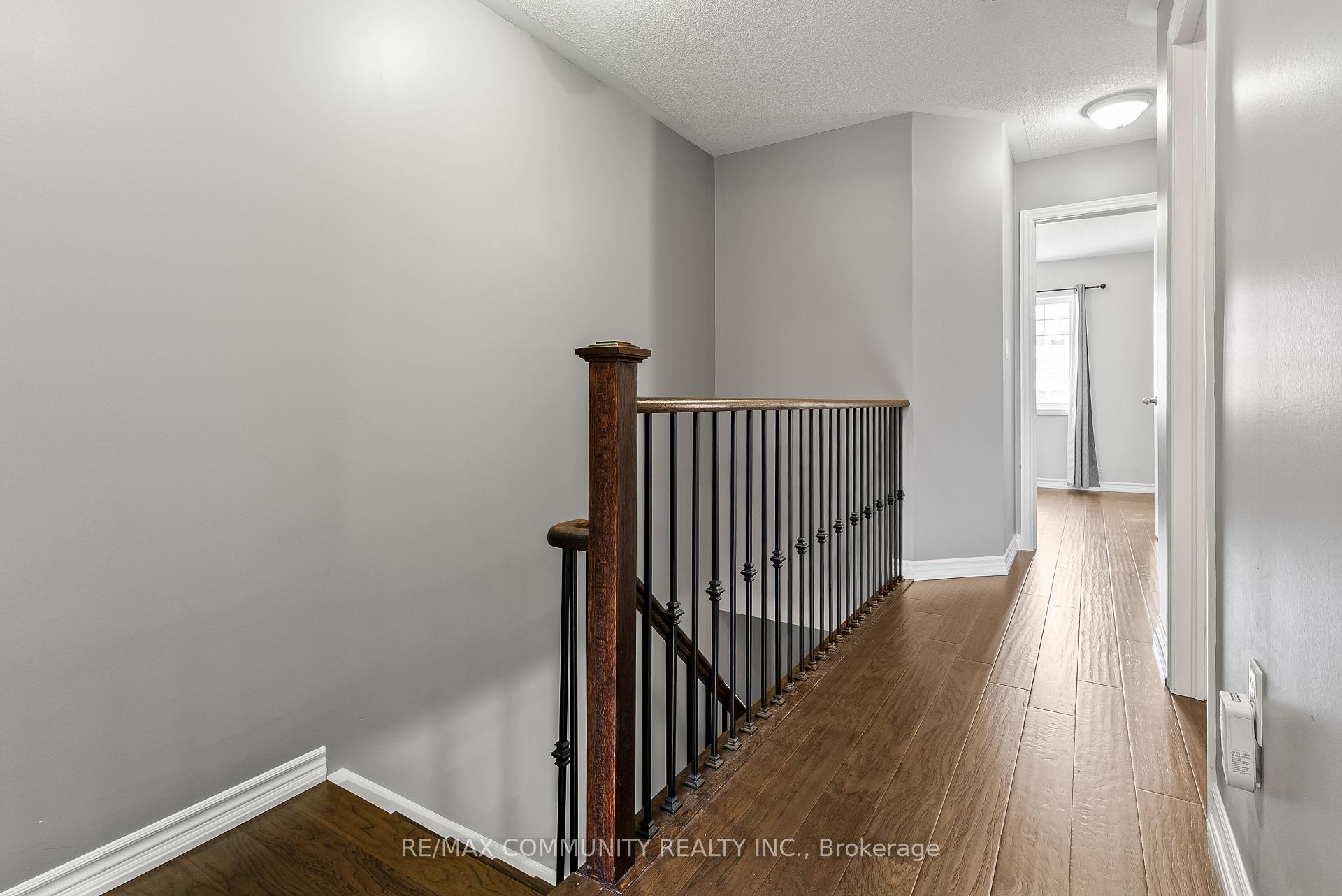 Photo 11 of 6 Ken Bromley Lane, Clarington, Bowmanville — HOMEH