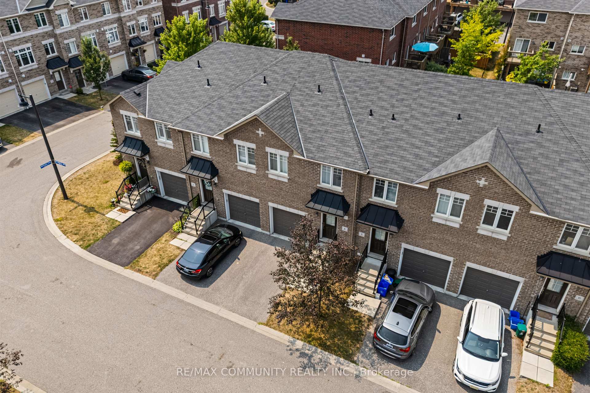 Photo 30 of 6 Ken Bromley Lane, Clarington, Bowmanville — HOMEH