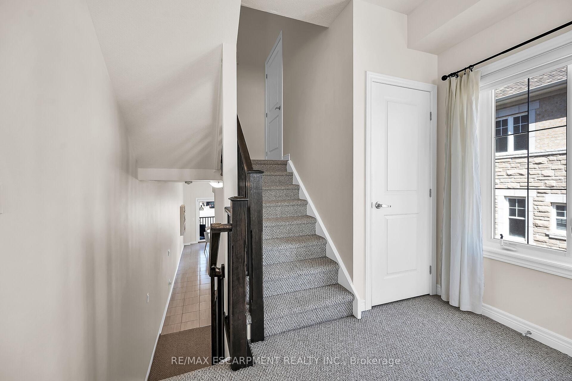 Photo 33 of 343 Skinner Road, Hamilton, Waterdown — HOMEH