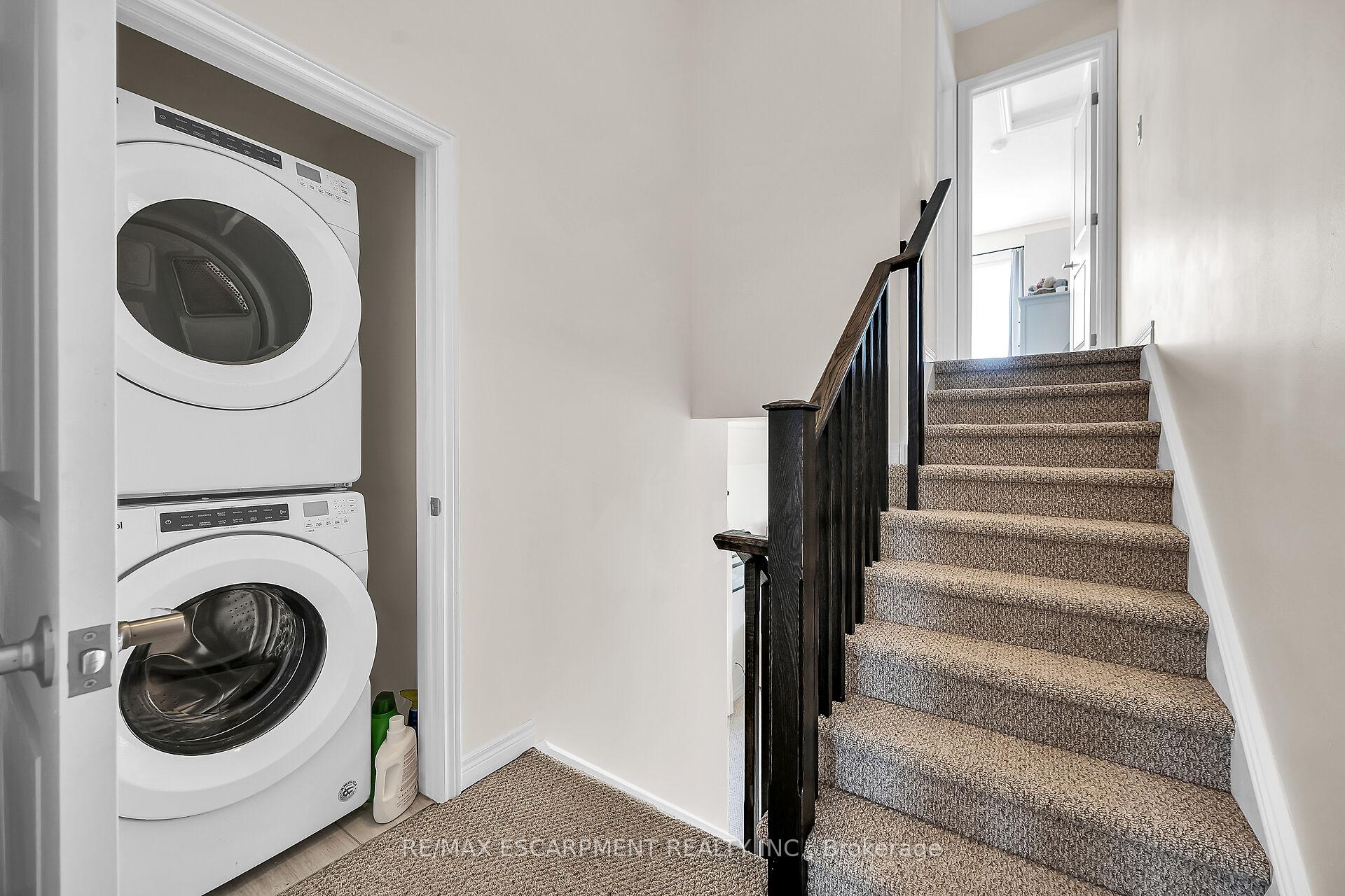 Photo 28 of 343 Skinner Road, Hamilton, Waterdown — HOMEH