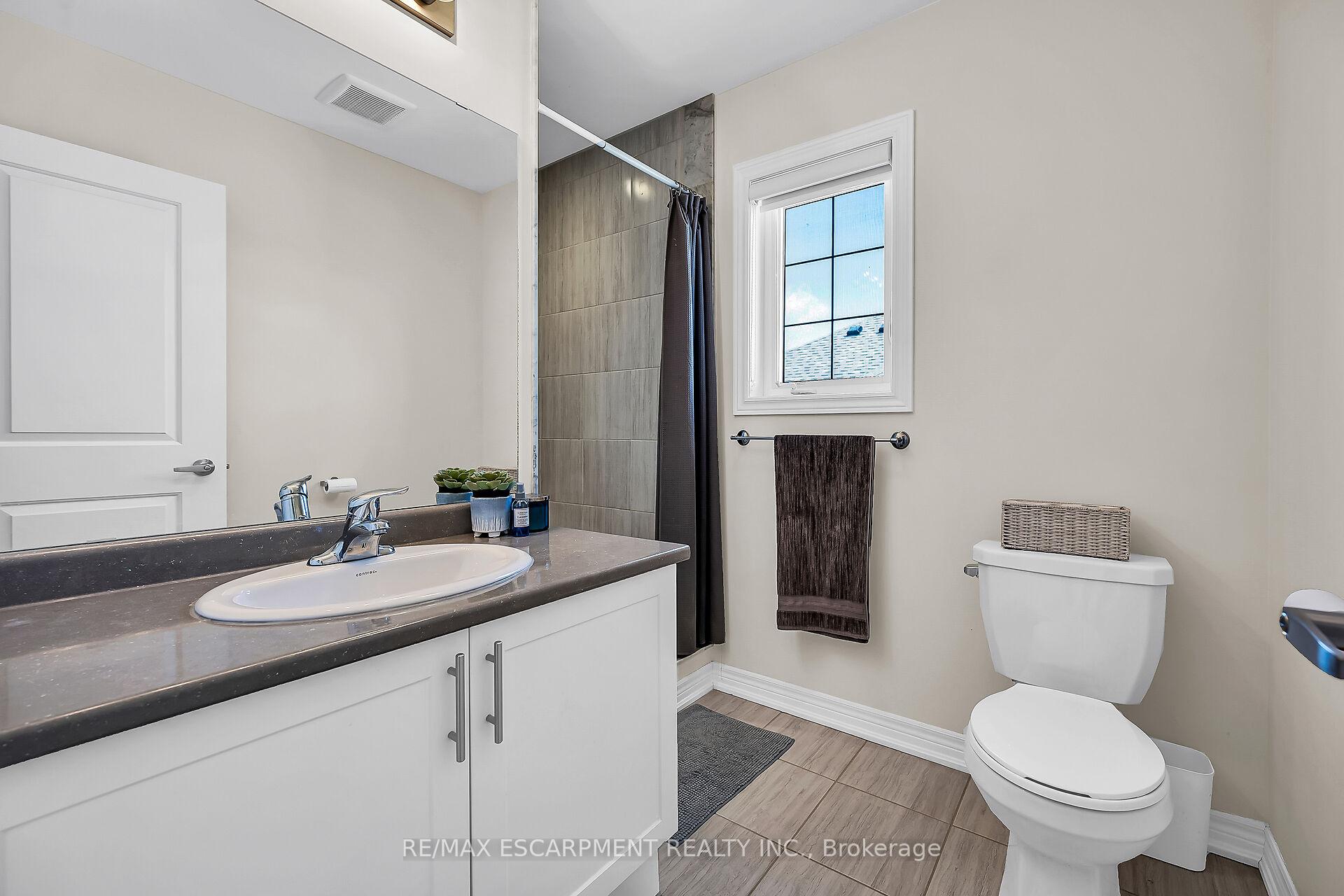 Photo 30 of 343 Skinner Road, Hamilton, Waterdown — HOMEH