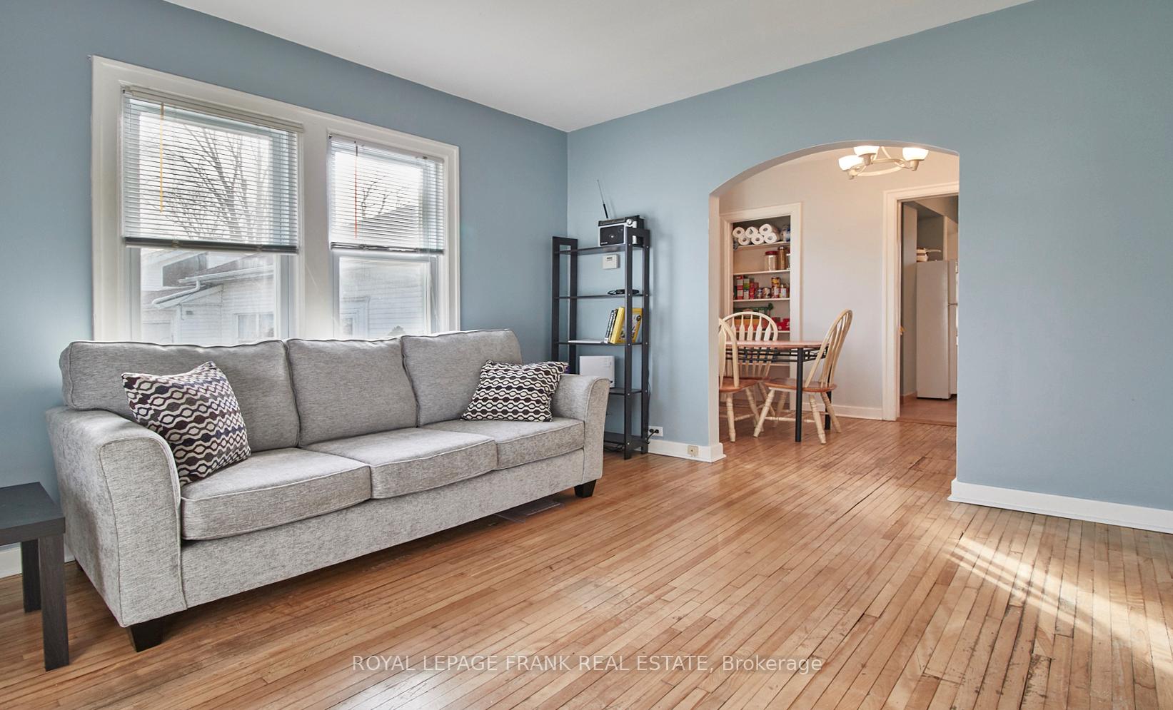 Photo 6 of 154 Burnham Street, Belleville, Belleville Ward — HOMEH