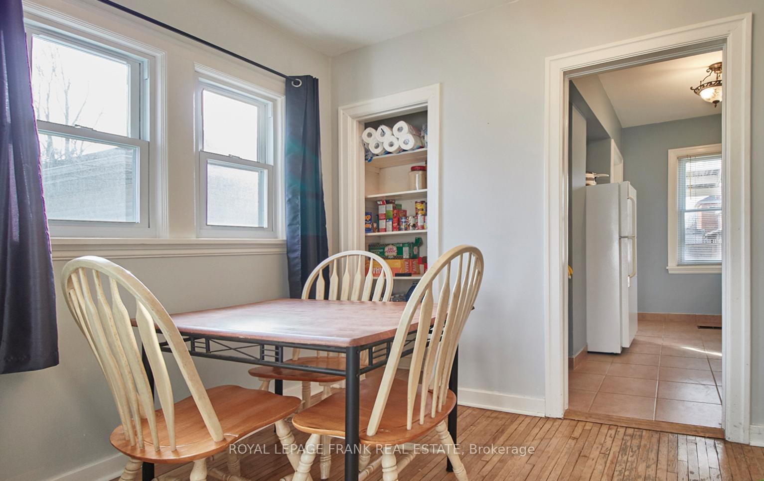Photo 9 of 154 Burnham Street, Belleville, Belleville Ward — HOMEH