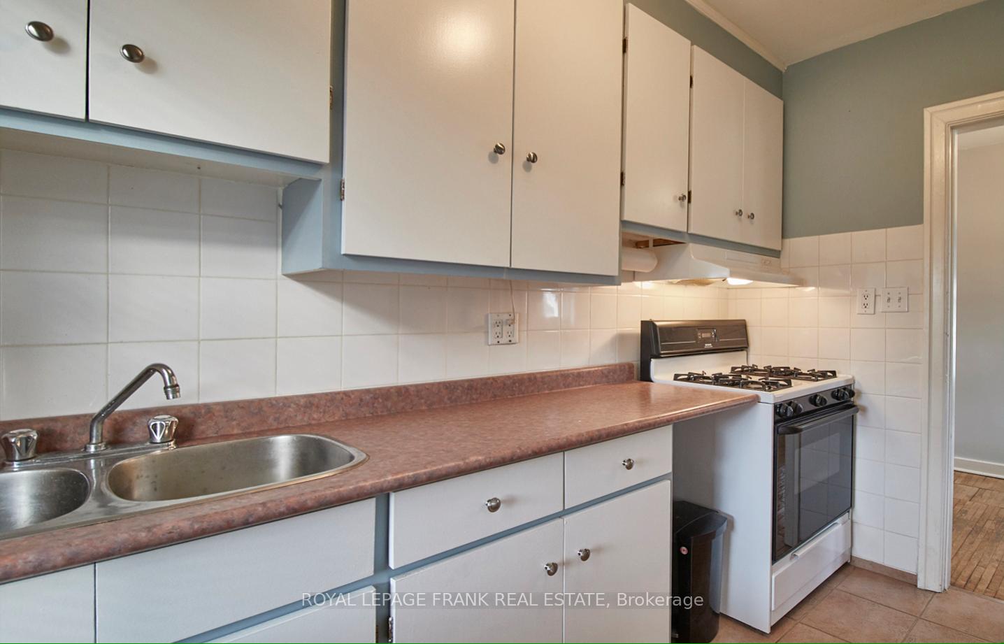 Photo 11 of 154 Burnham Street, Belleville, Belleville Ward — HOMEH