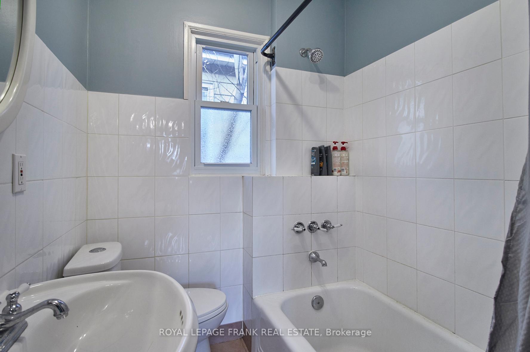 Photo 15 of 154 Burnham Street, Belleville, Belleville Ward — HOMEH