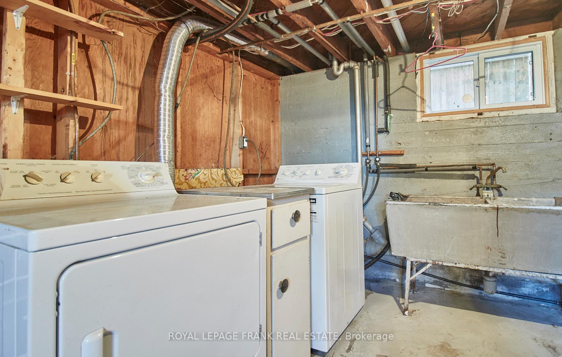 Photo 18 of 154 Burnham Street, Belleville, Belleville Ward — HOMEH
