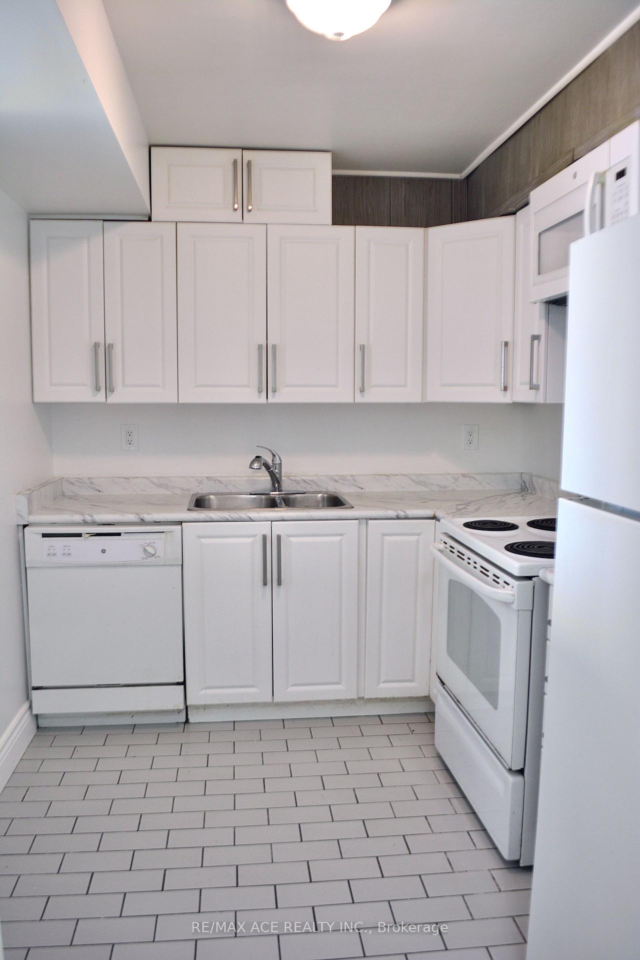 Photo 15 of Unit 1403, 330 McCowan Road, Scarborough, Eglinton East — HOMEH