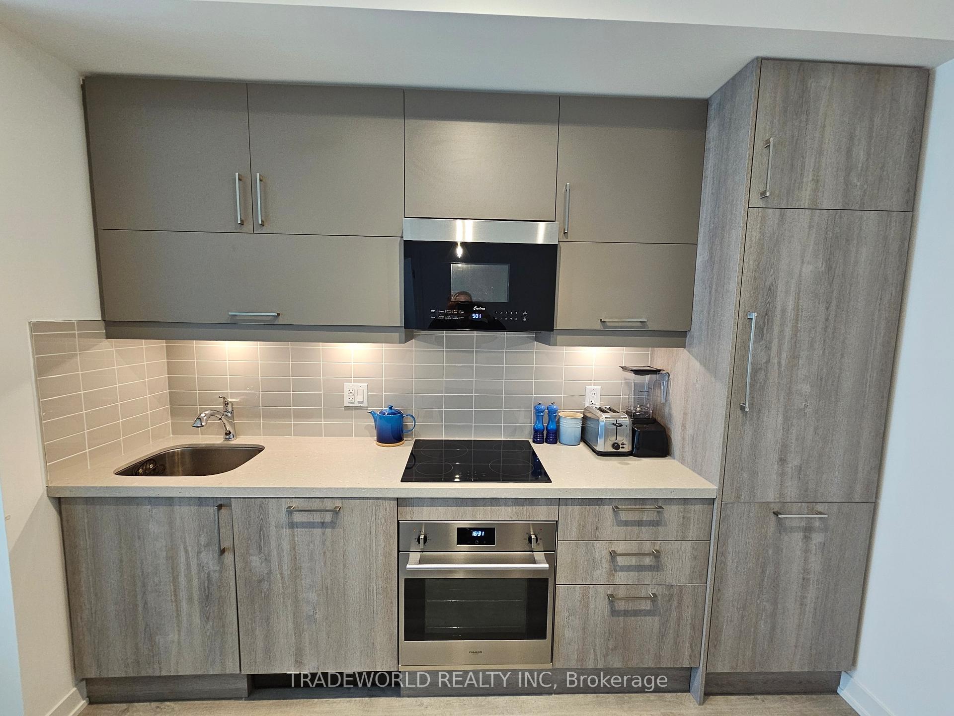 Photo 5 of Unit 1314, 8119 Birchmount Road, Markham, Unionville — HOMEH