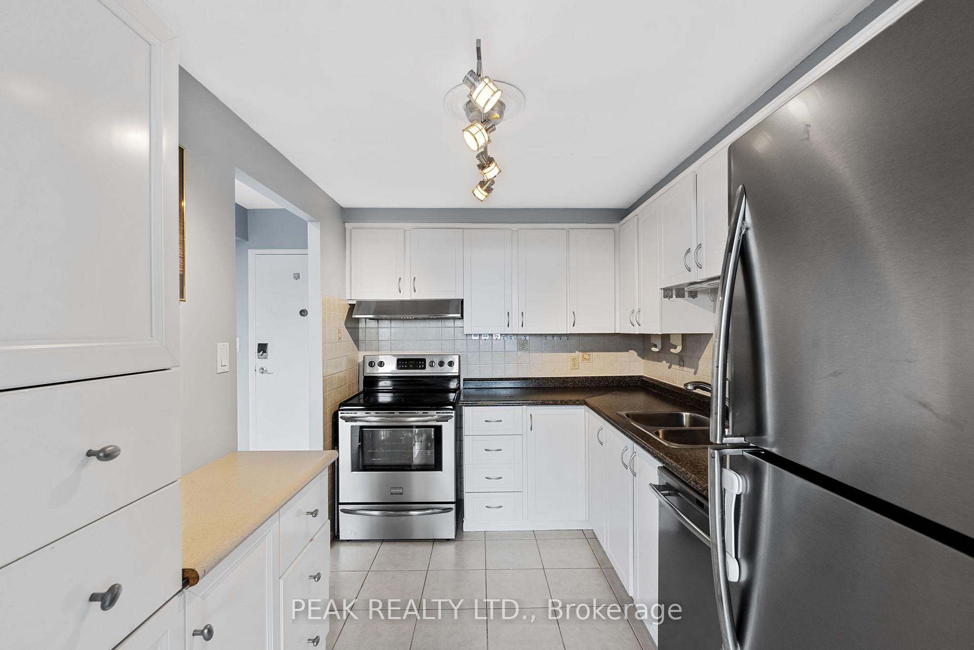 Photo 8 of Unit 629, 50 Richmond Street E, Oshawa, O'Neill — HOMEH
