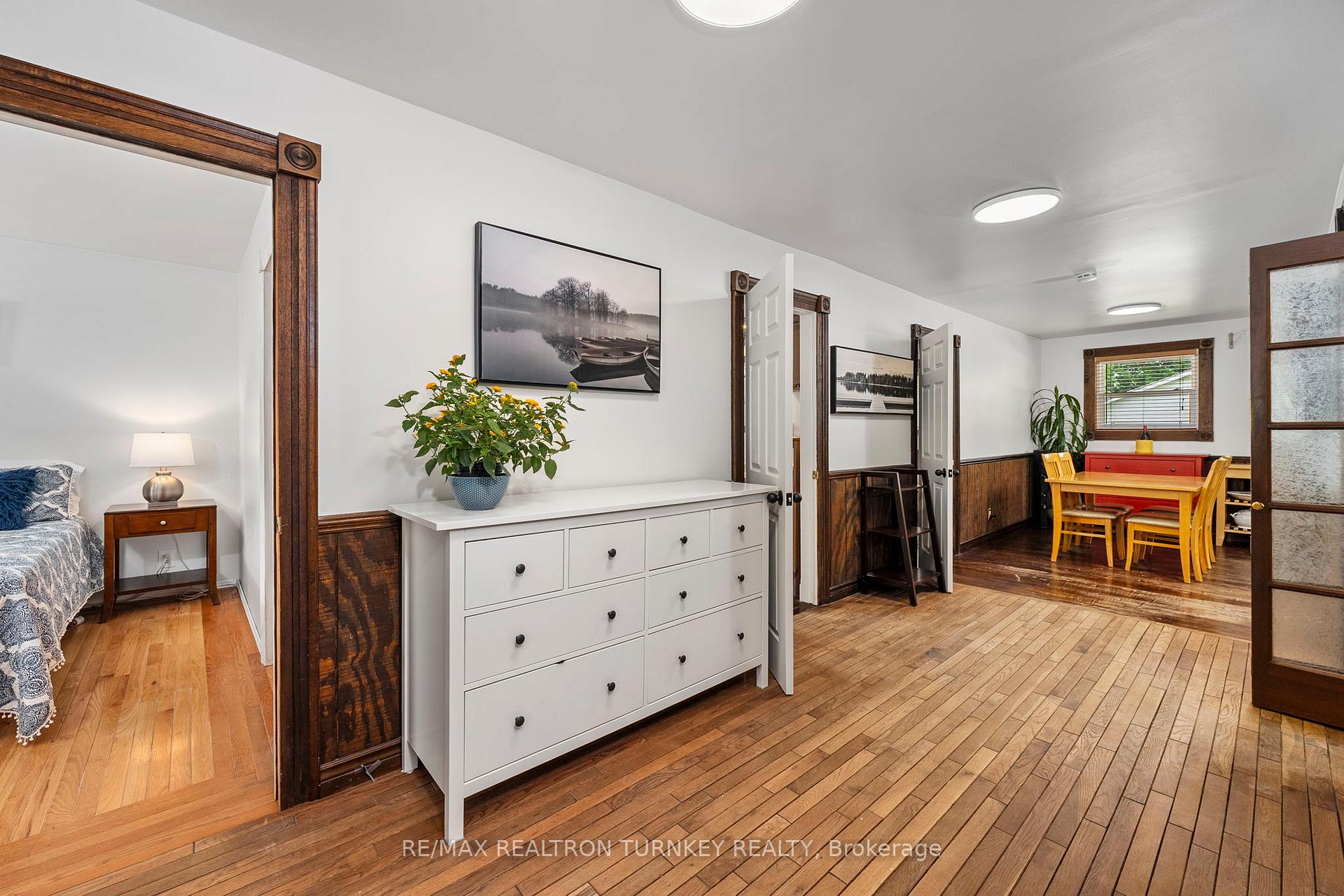 Photo 9 of 212 Bayview Avenue, Georgina, Keswick South — HOMEH