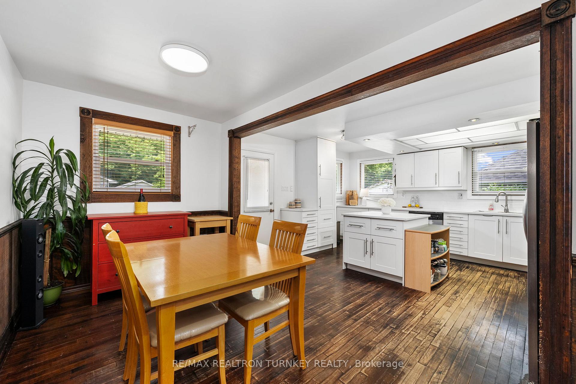 Photo 11 of 212 Bayview Avenue, Georgina, Keswick South — HOMEH