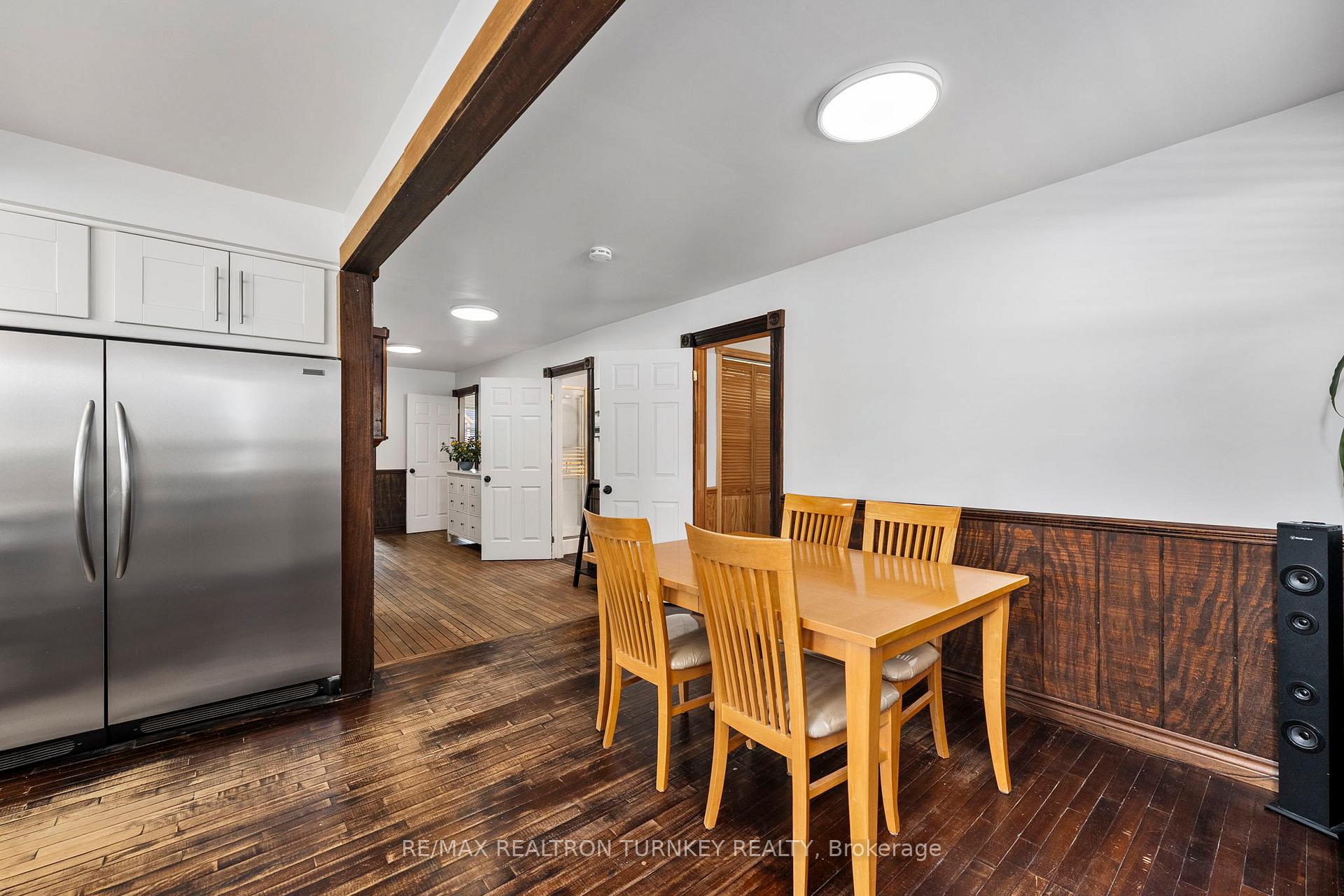 Photo 12 of 212 Bayview Avenue, Georgina, Keswick South — HOMEH