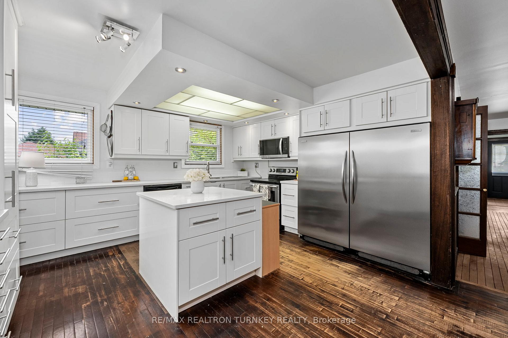 Photo 13 of 212 Bayview Avenue, Georgina, Keswick South — HOMEH