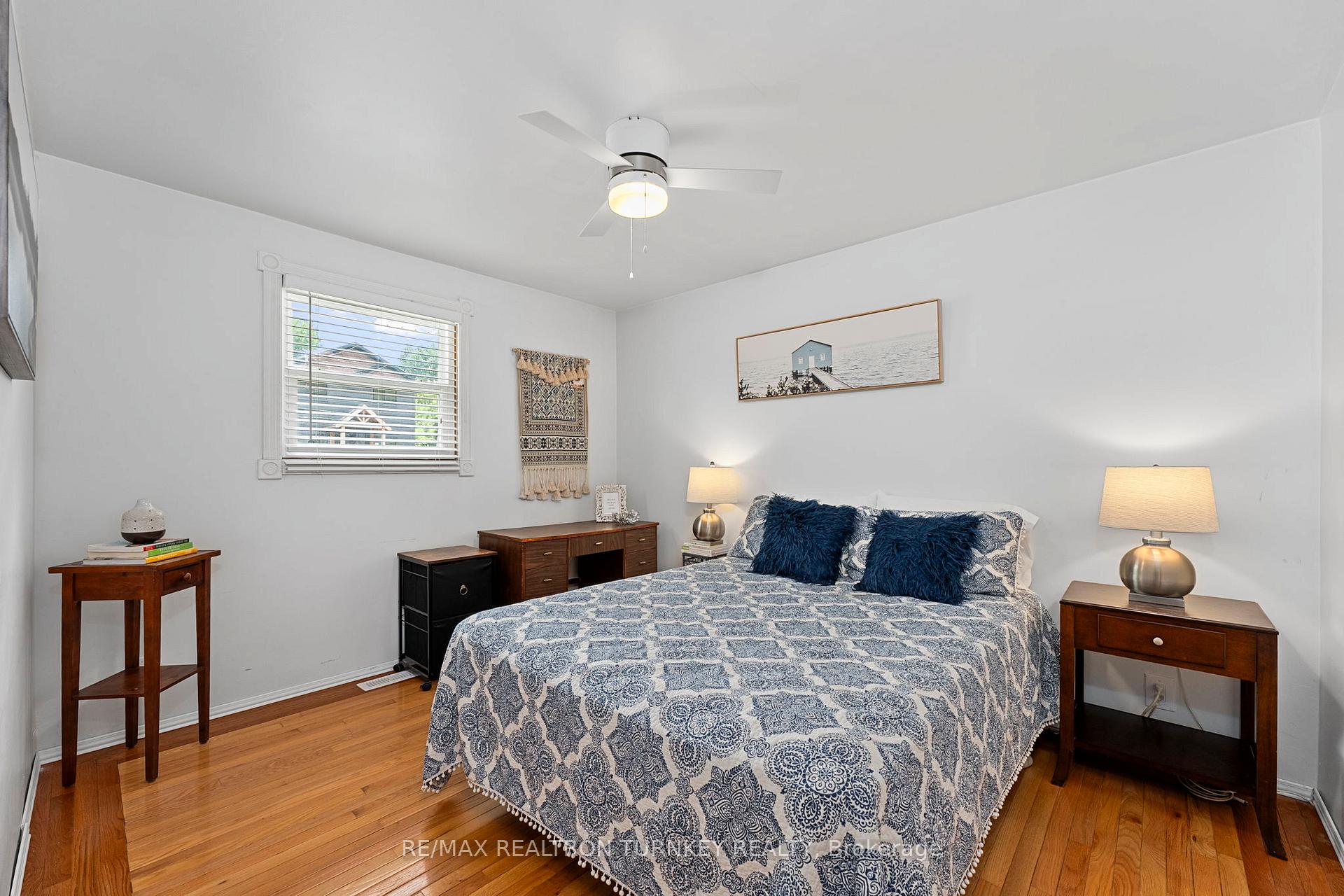 Photo 19 of 212 Bayview Avenue, Georgina, Keswick South — HOMEH