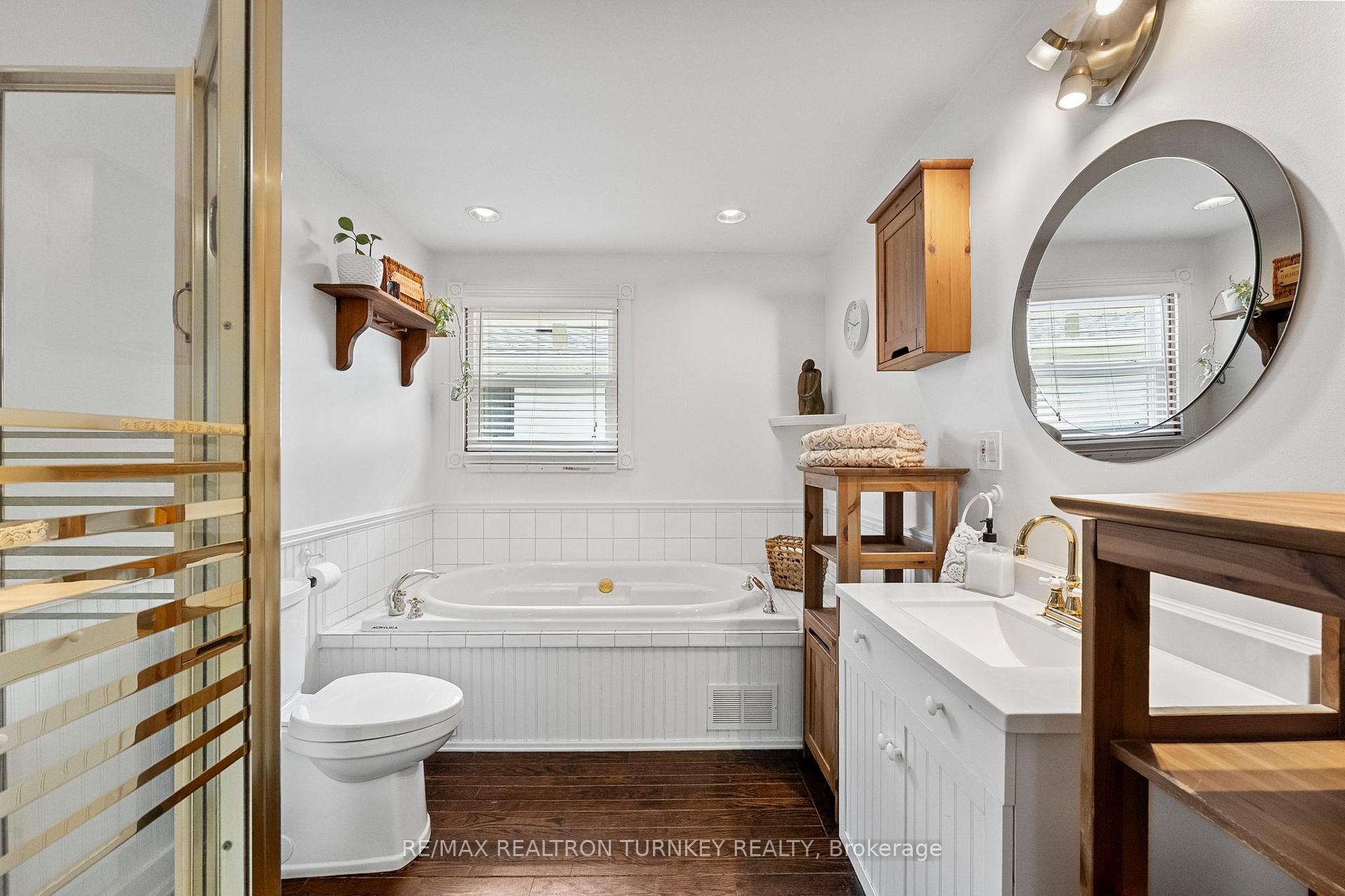 Photo 21 of 212 Bayview Avenue, Georgina, Keswick South — HOMEH