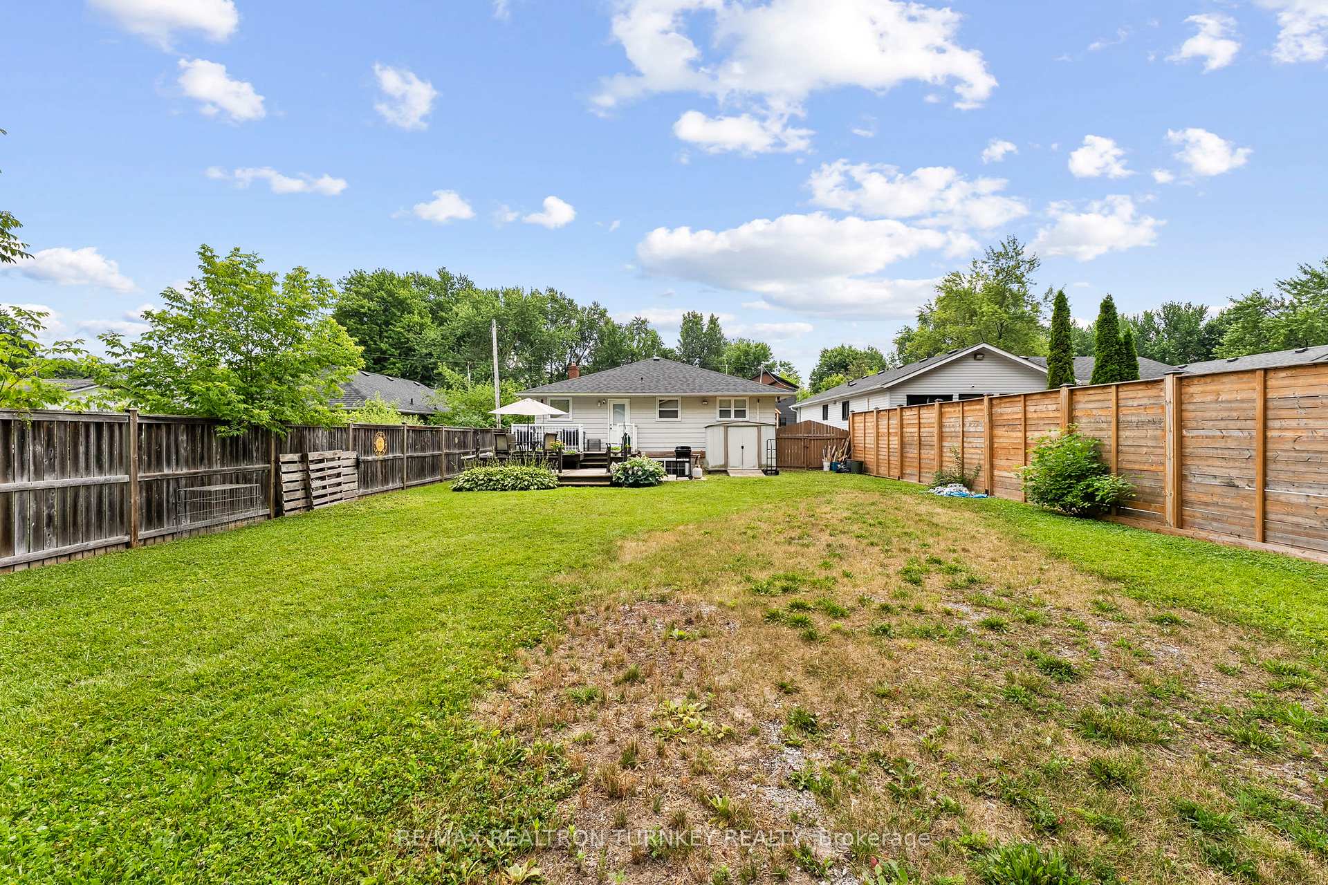 Photo 34 of 212 Bayview Avenue, Georgina, Keswick South — HOMEH