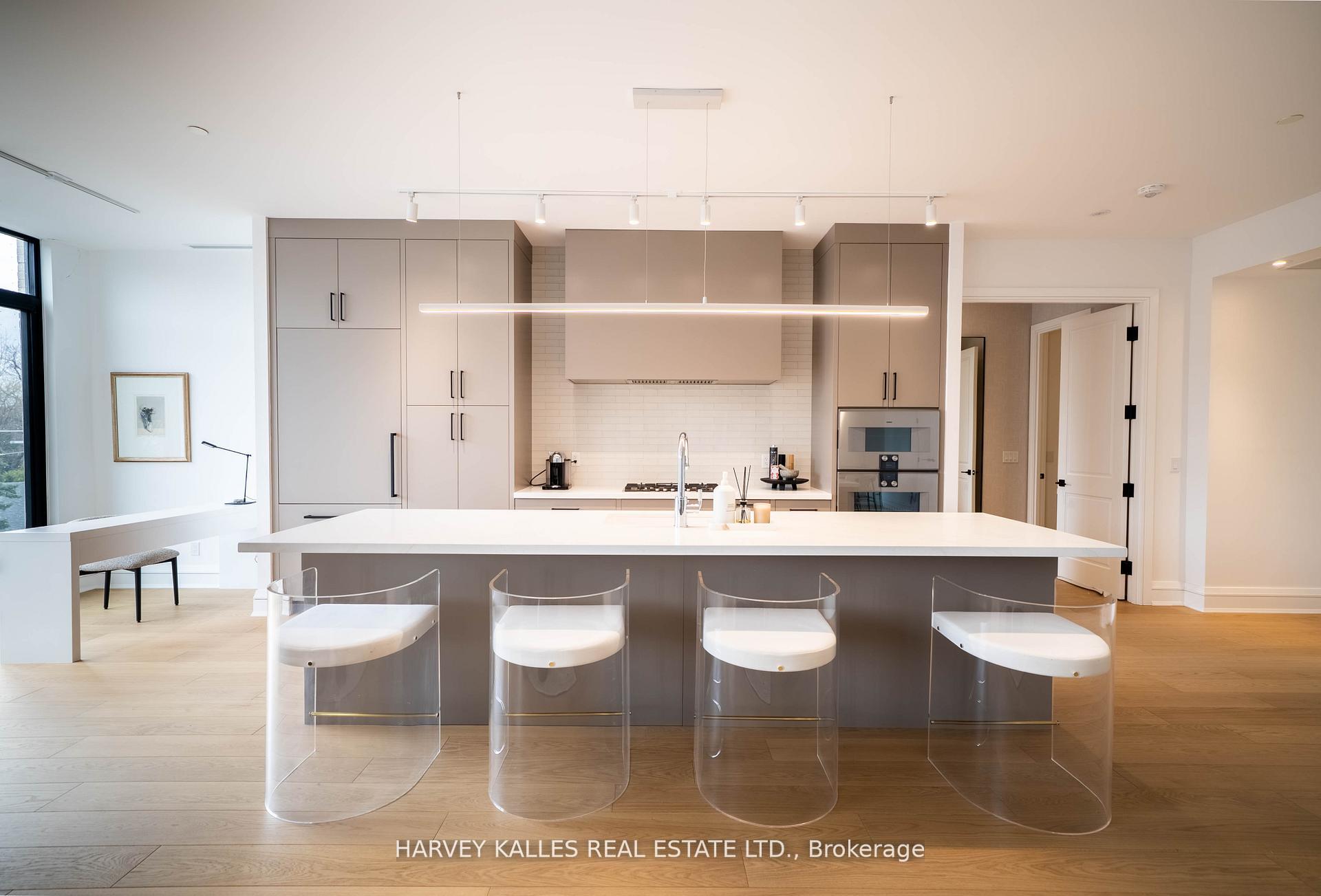 Photo 1 of Unit 4D, 2010 Bathurst Street, Toronto, Humewood-Cedarvale — HOMEH