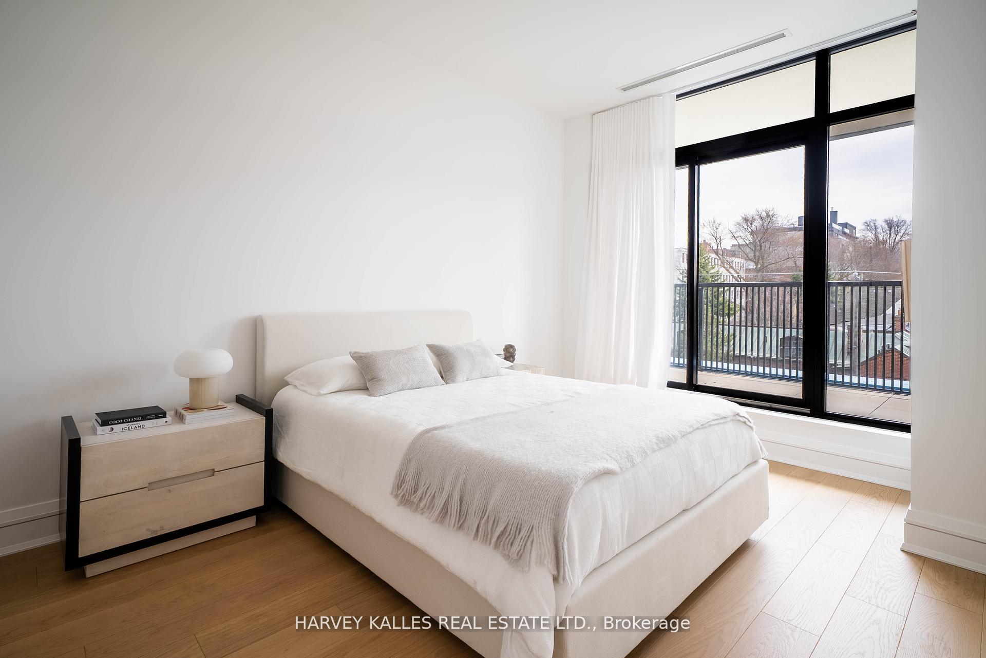 Photo 3 of Unit 4D, 2010 Bathurst Street, Toronto, Humewood-Cedarvale — HOMEH