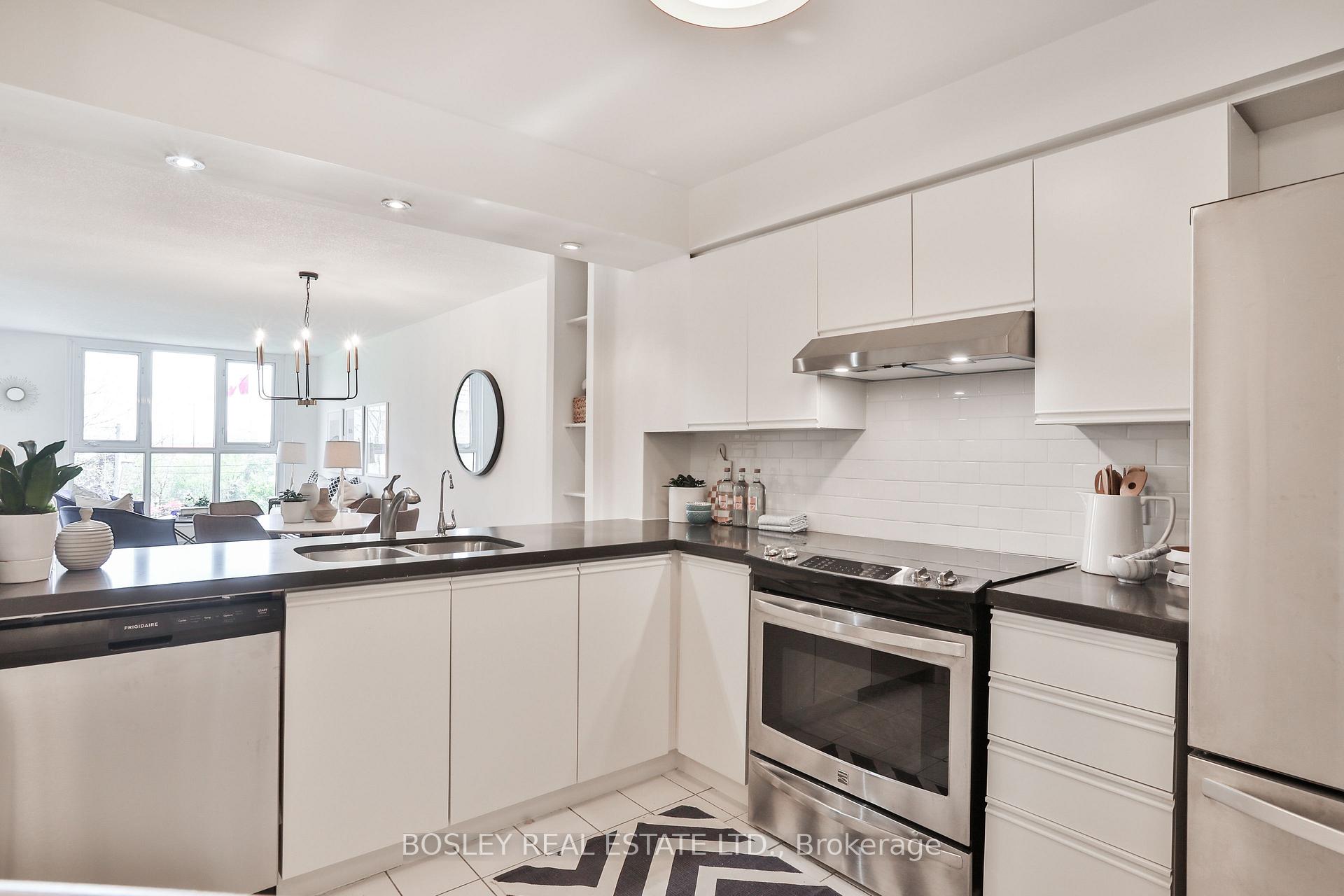 Photo 7 of Unit 402, 356 McRae Drive, Toronto, Leaside — HOMEH
