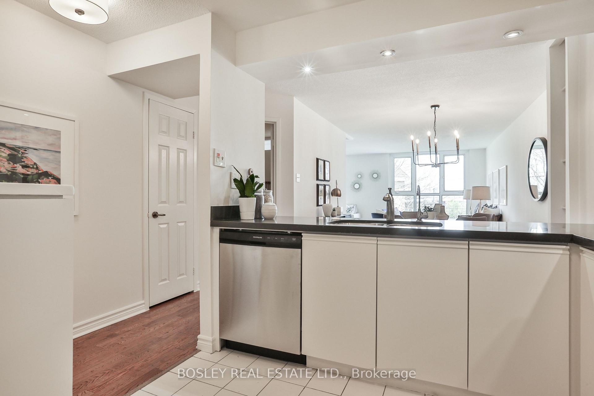 Photo 6 of Unit 402, 356 McRae Drive, Toronto, Leaside — HOMEH