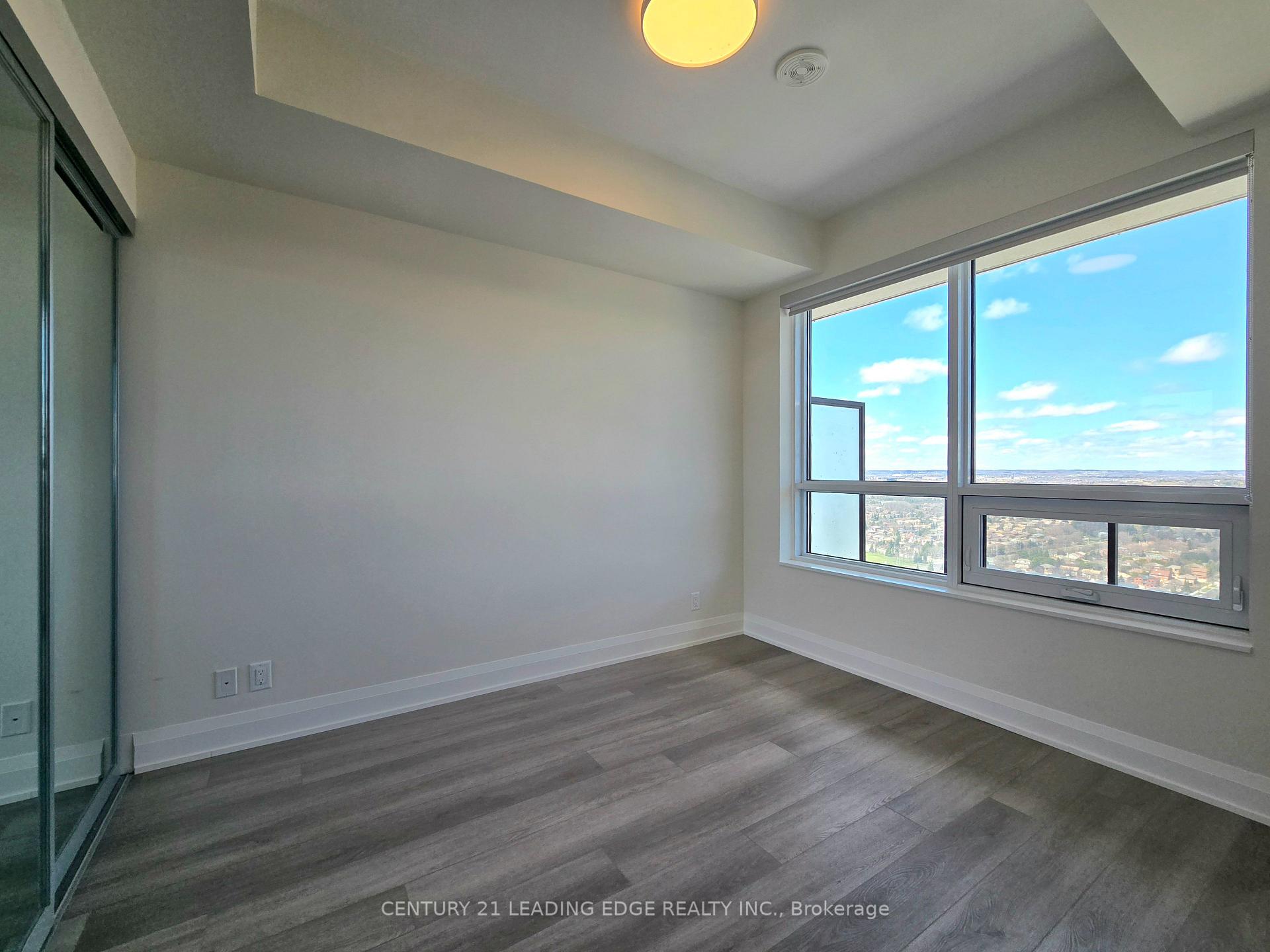 Photo 8 of Unit 4009, 8 Water Walk Drive, Markham, Unionville — HOMEH