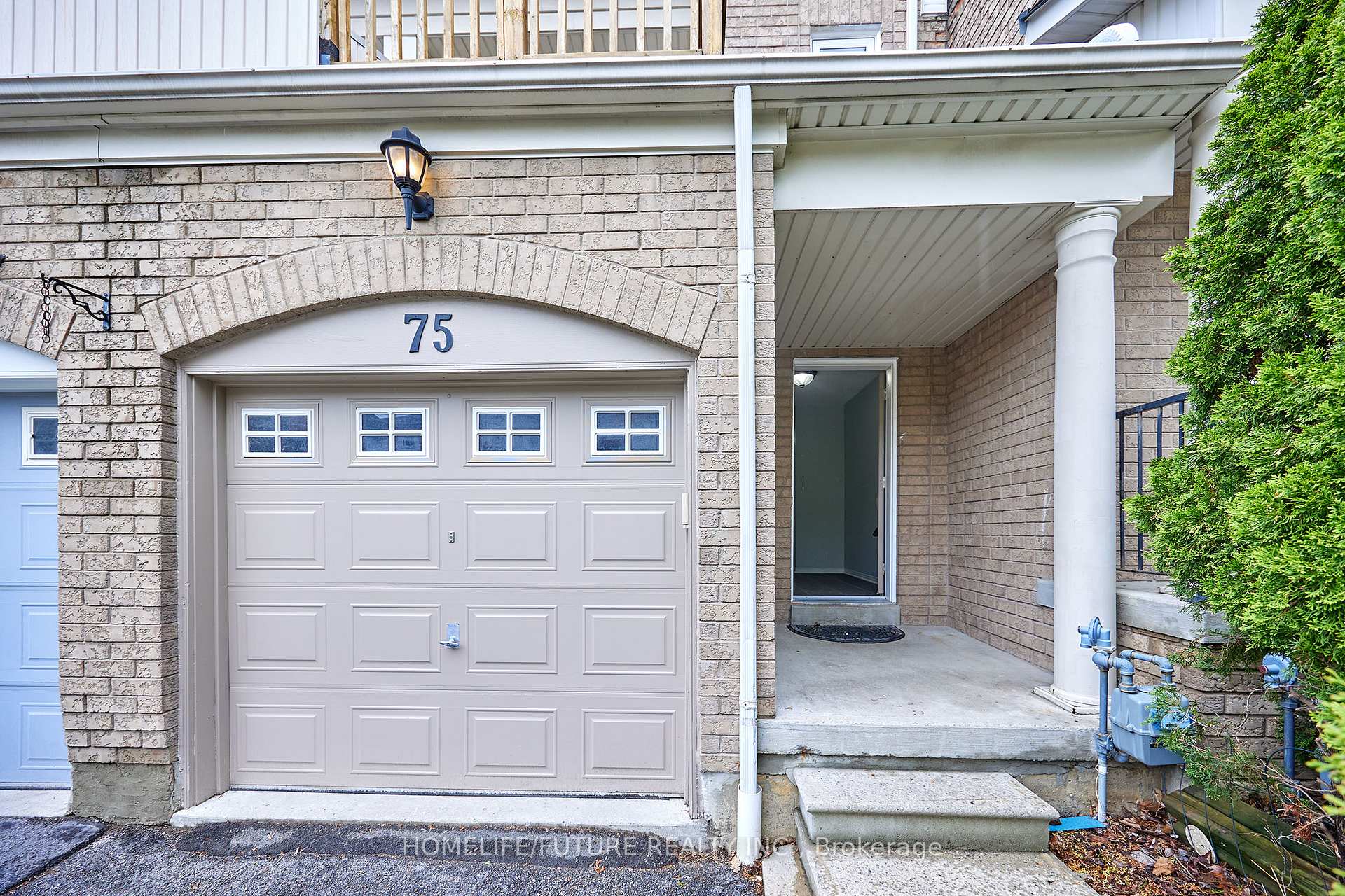 Photo 6 of Unit 36, 75 Sprucedale Way, Whitby, Pringle Creek — HOMEH