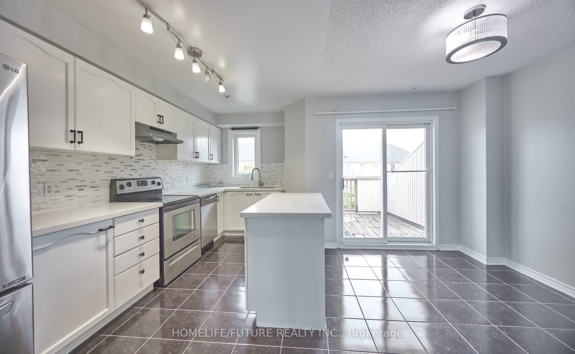 Photo 10 of Unit 36, 75 Sprucedale Way, Whitby, Pringle Creek — HOMEH