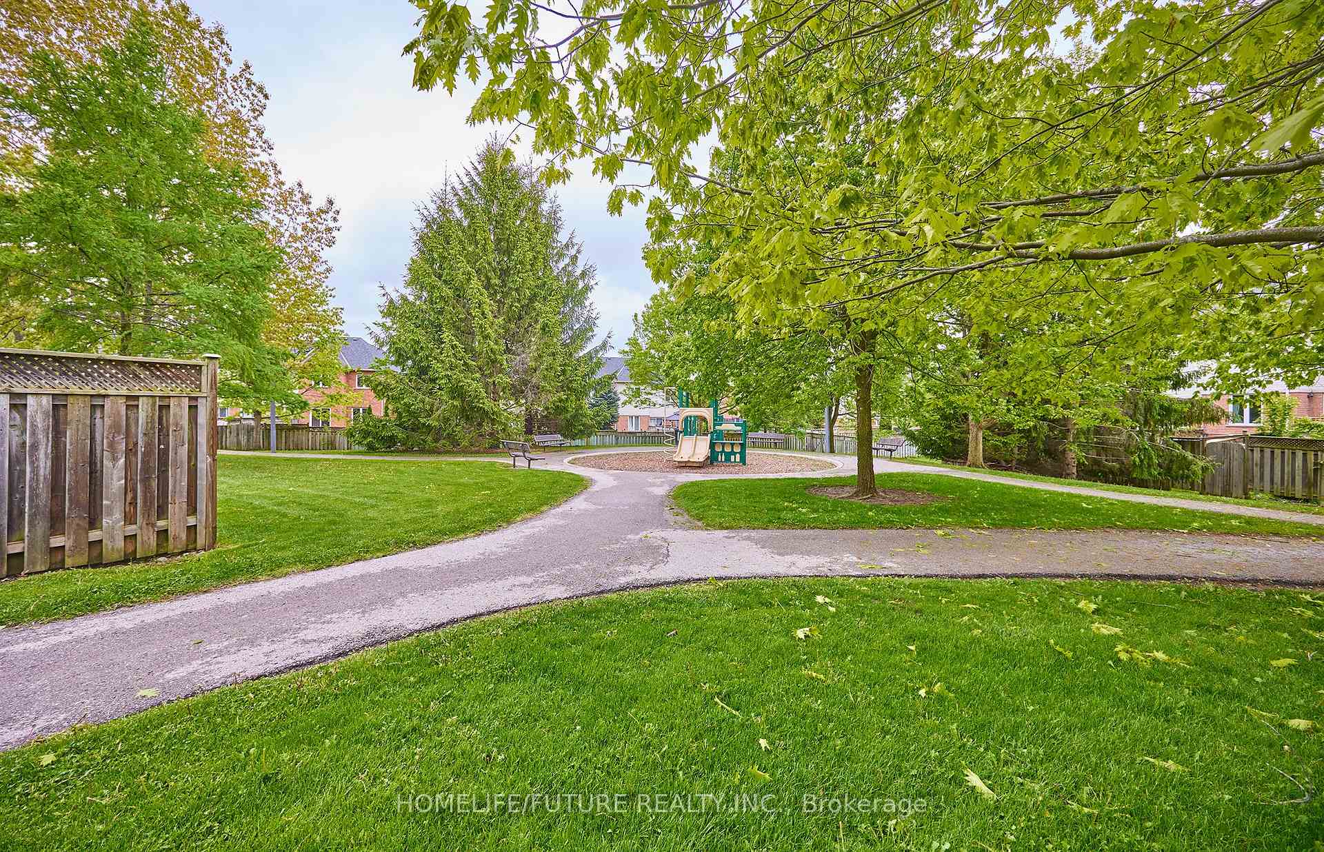 Photo 32 of Unit 36, 75 Sprucedale Way, Whitby, Pringle Creek — HOMEH