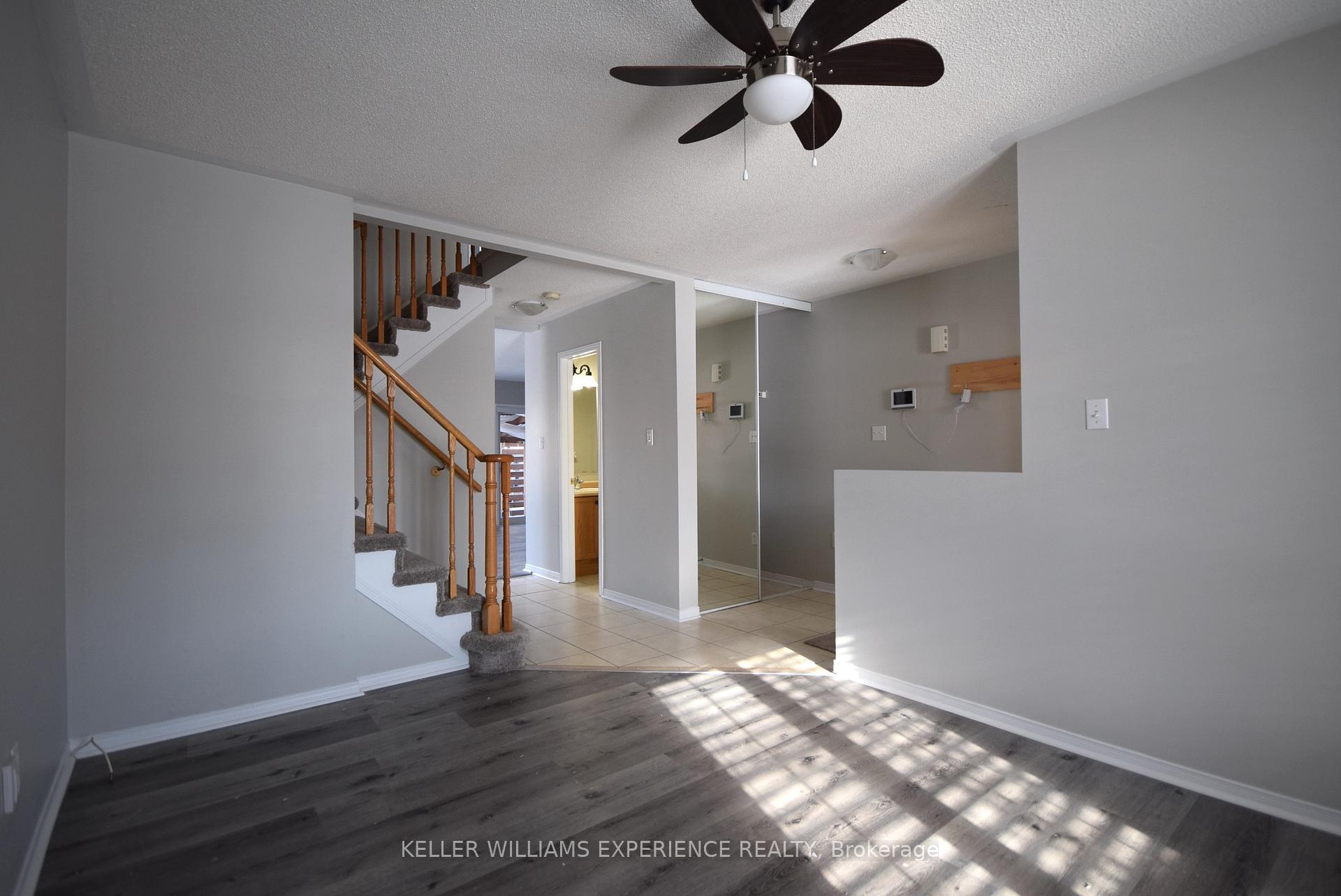 Photo 3 of 51 Trevino Circle, Barrie, East Bayfield — HOMEH