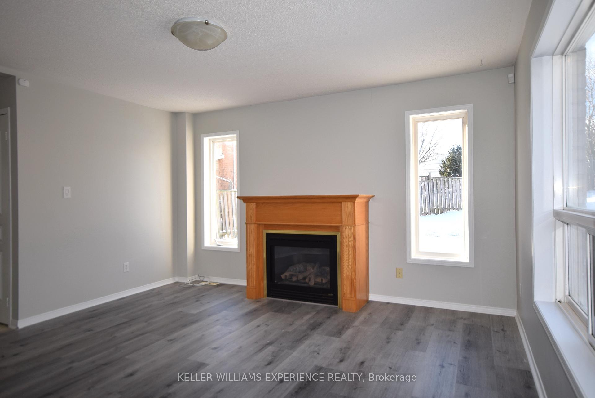 Photo 6 of 51 Trevino Circle, Barrie, East Bayfield — HOMEH