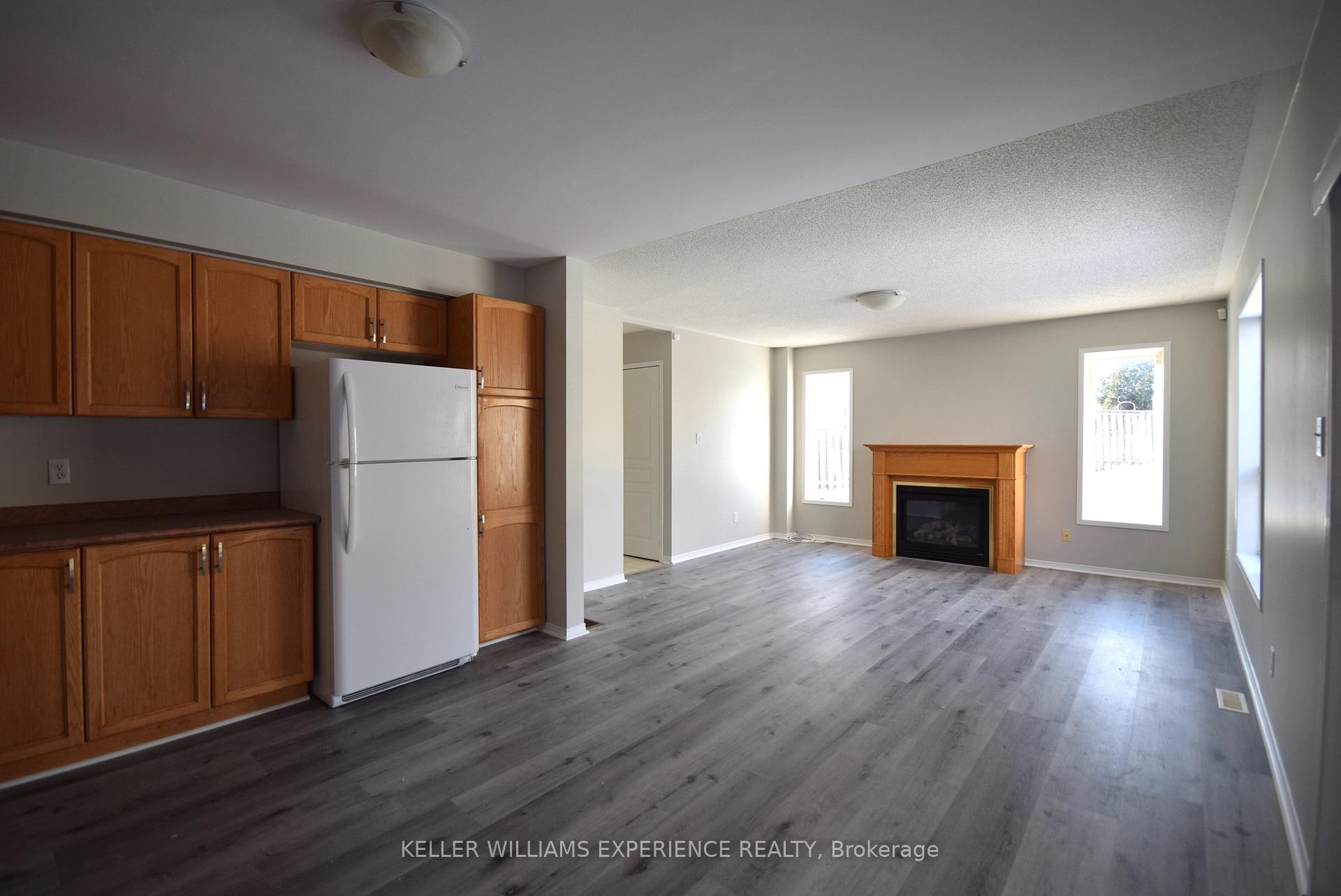 Photo 7 of 51 Trevino Circle, Barrie, East Bayfield — HOMEH