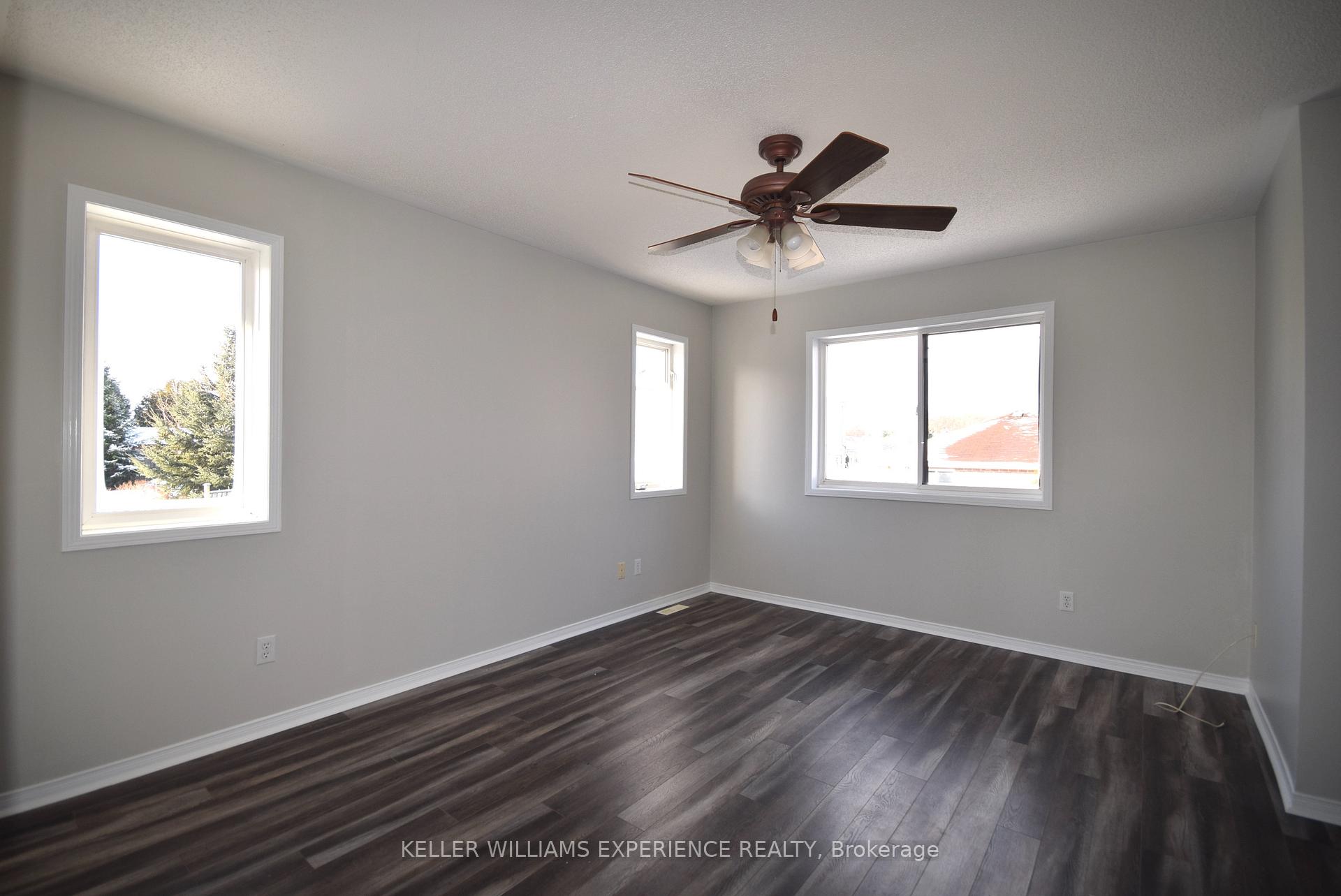 Photo 13 of 51 Trevino Circle, Barrie, East Bayfield — HOMEH