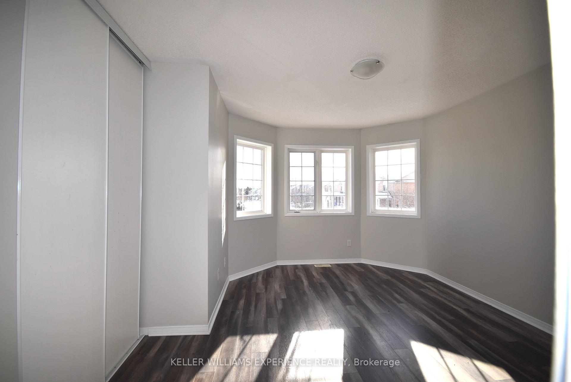 Photo 17 of 51 Trevino Circle, Barrie, East Bayfield — HOMEH