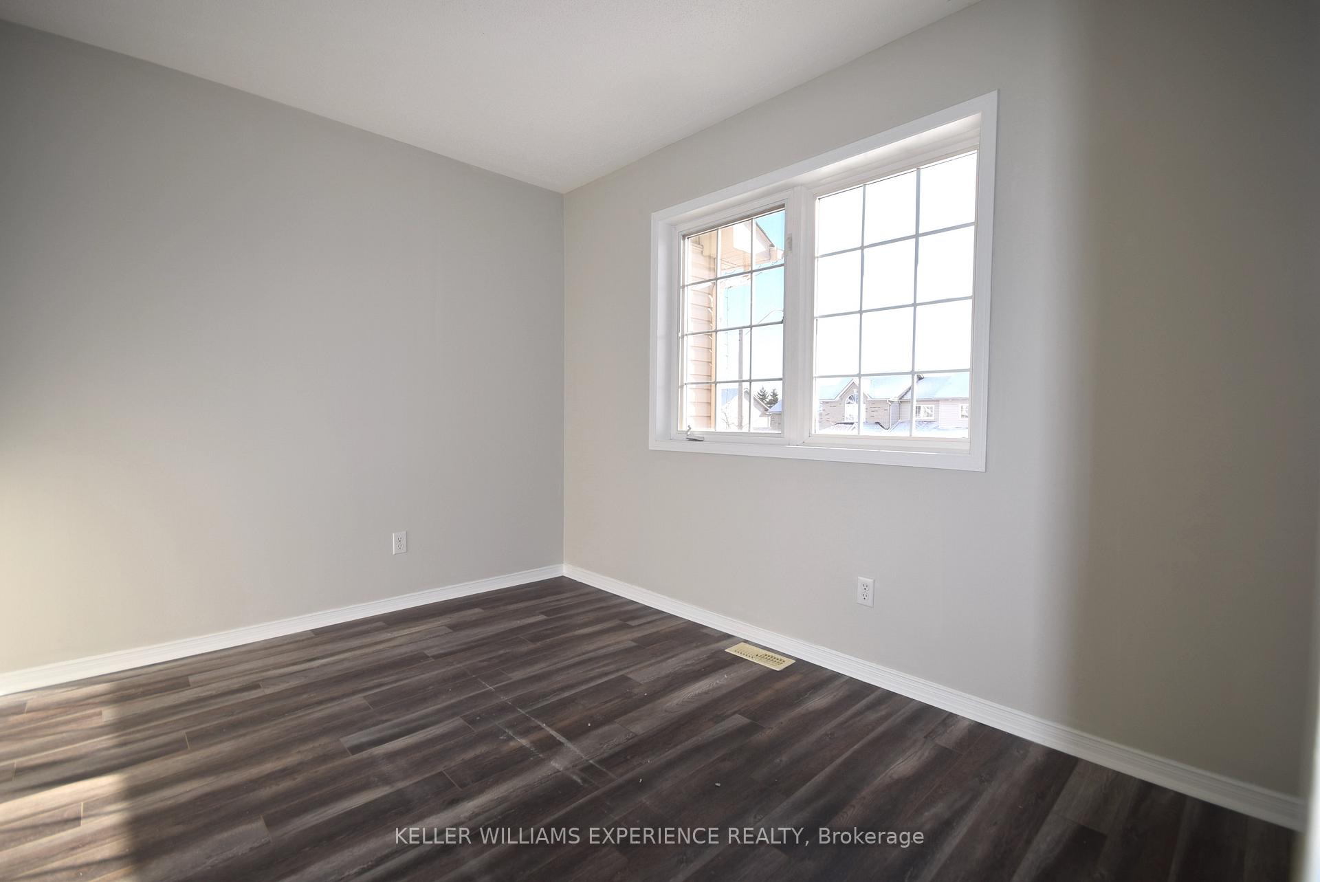 Photo 19 of 51 Trevino Circle, Barrie, East Bayfield — HOMEH