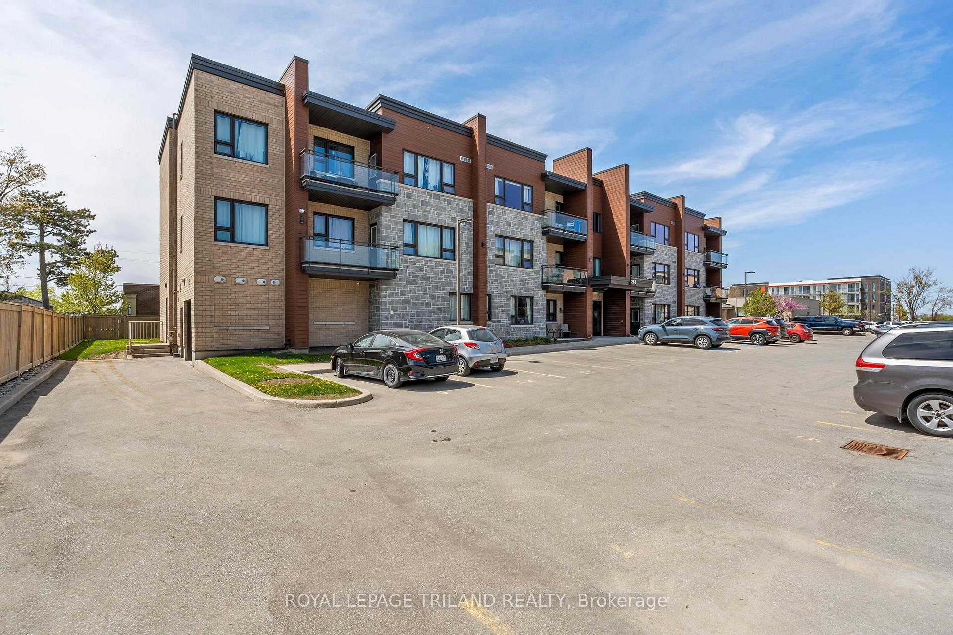 Front of Unit 305, 263 Butler Street