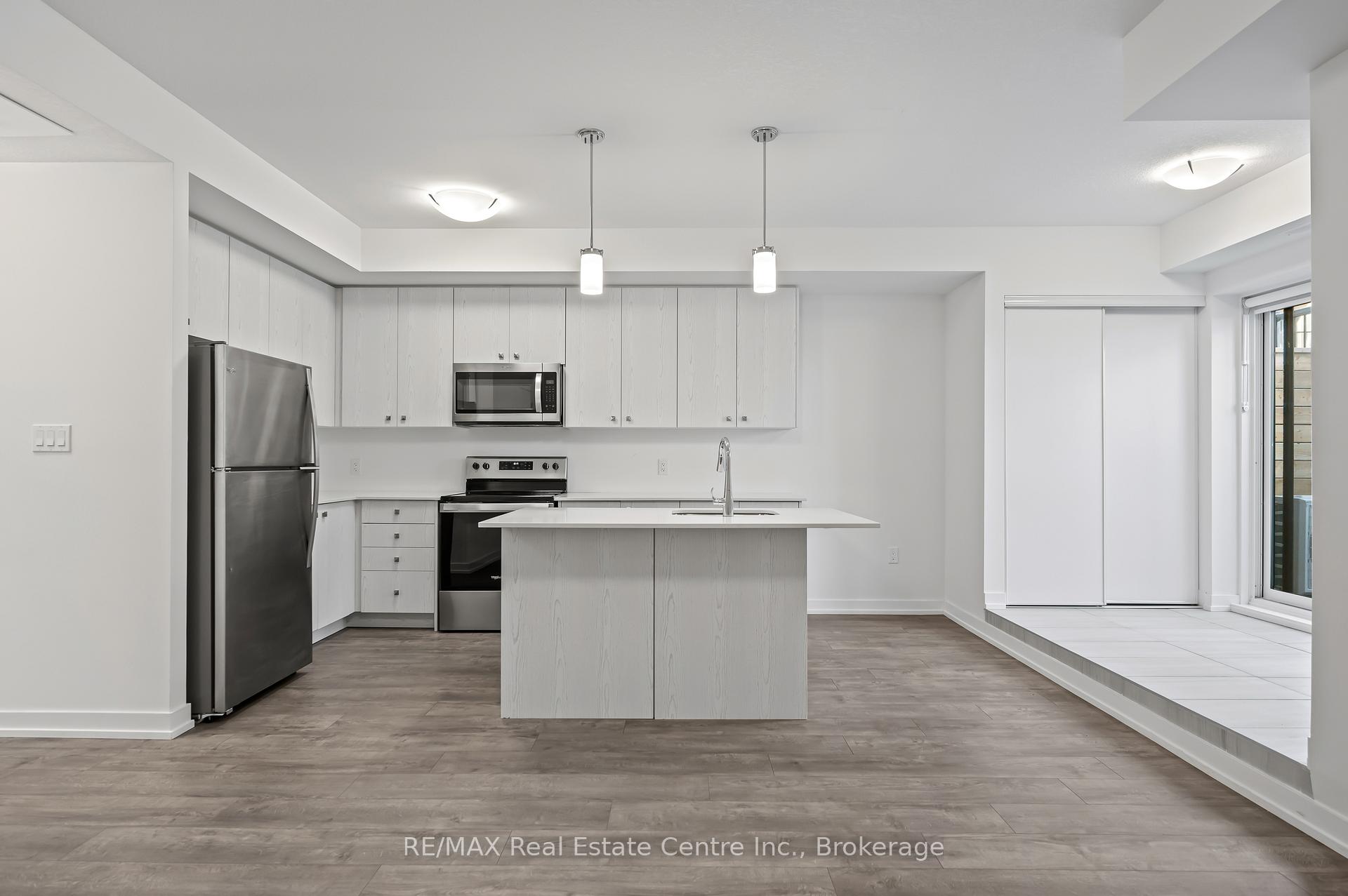 Photo 21 of Unit E8, 20 Palace Street, Kitchener — HOMEH
