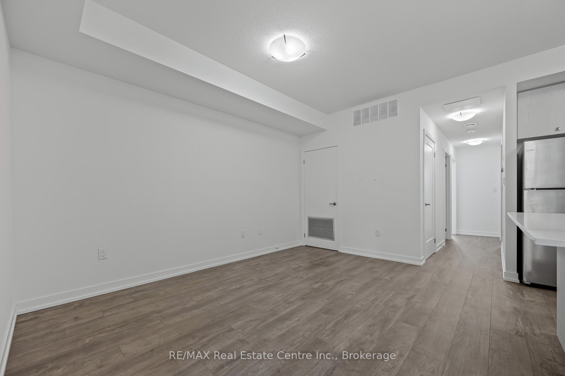 Photo 23 of Unit E8, 20 Palace Street, Kitchener — HOMEH