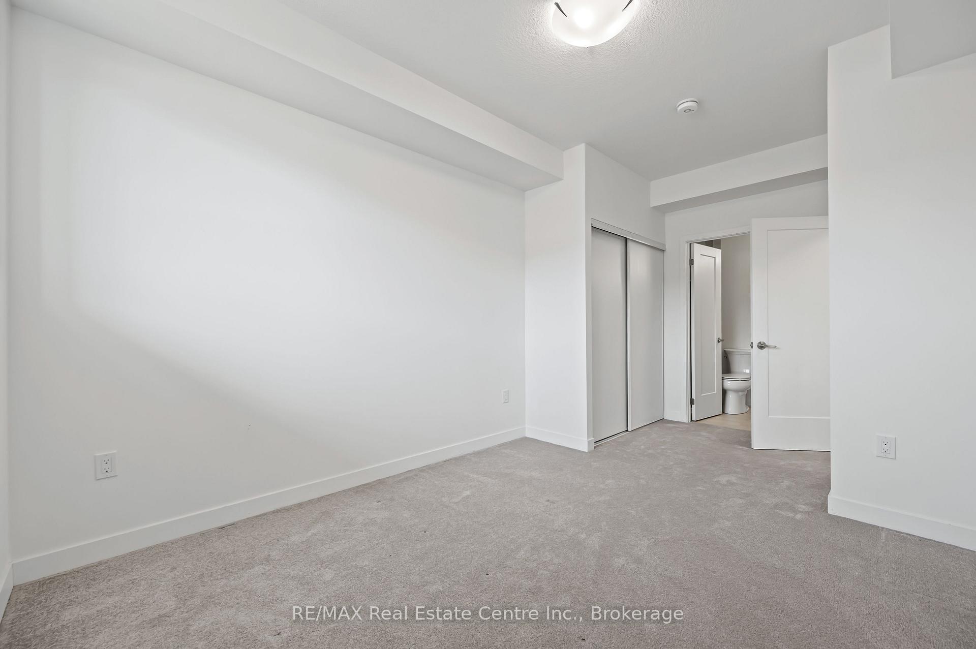 Photo 25 of Unit E8, 20 Palace Street, Kitchener — HOMEH